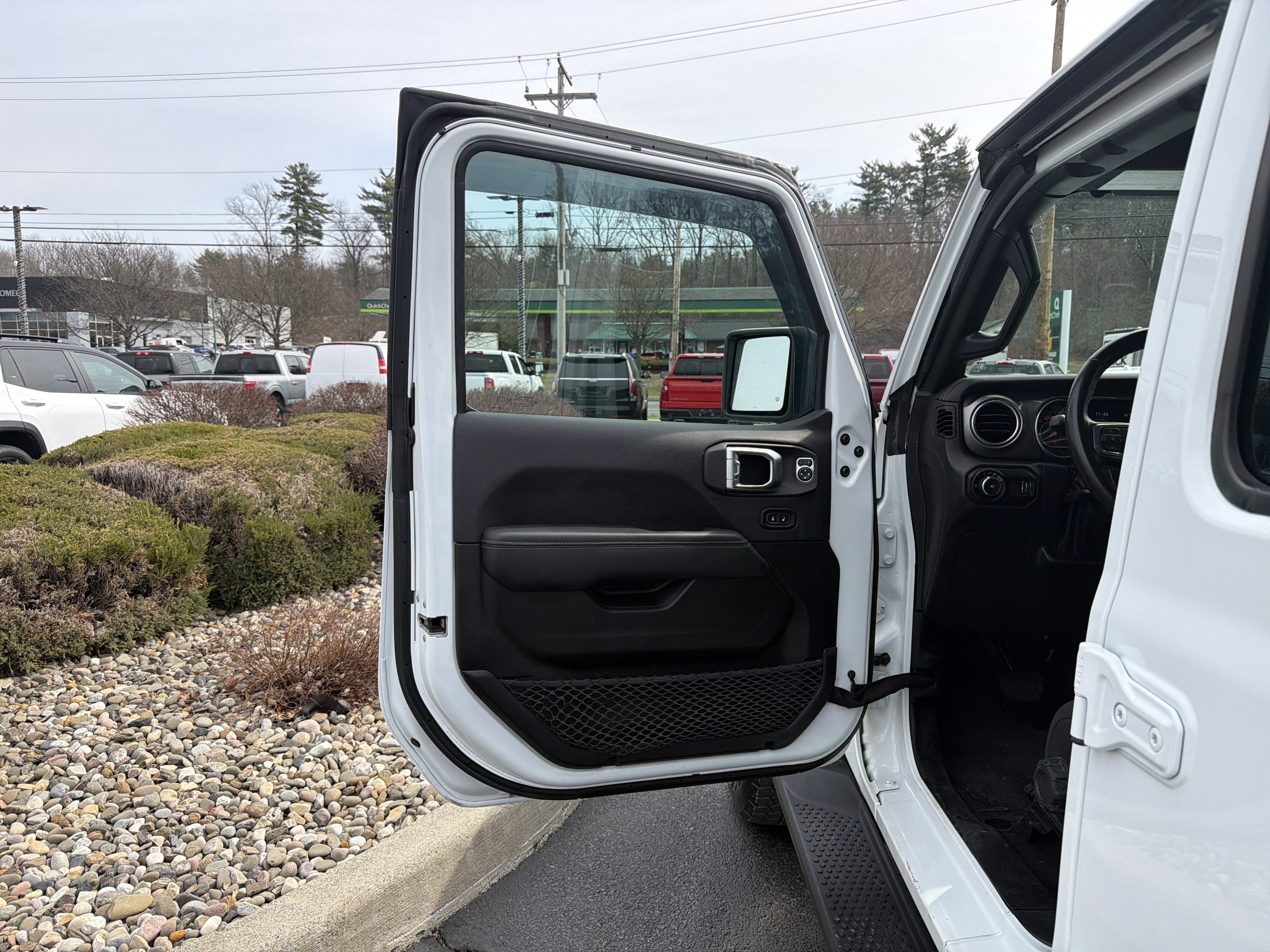 2023 Jeep Wrangler 4-Door Sahara 4x4