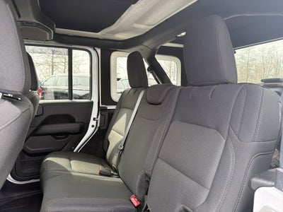 2023 Jeep Wrangler 4-Door Sahara 4x4