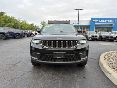 2023 Jeep Grand Cherokee Laredo 4x4