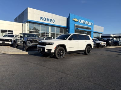 2023 Jeep Grand Cherokee L Altitude 4x4