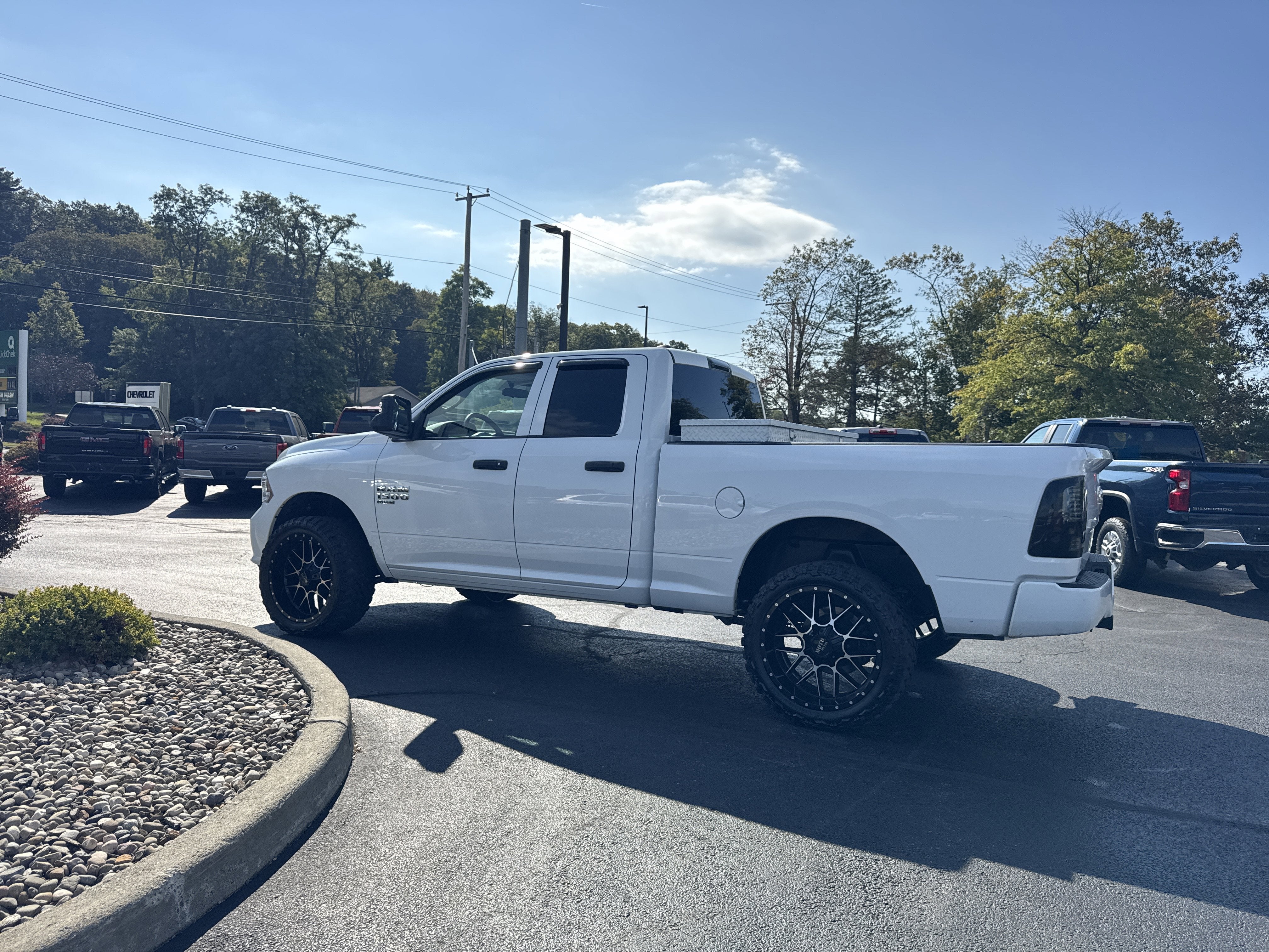 2019 RAM 1500 Classic Express Quad Cab 4x4 6'4" Box