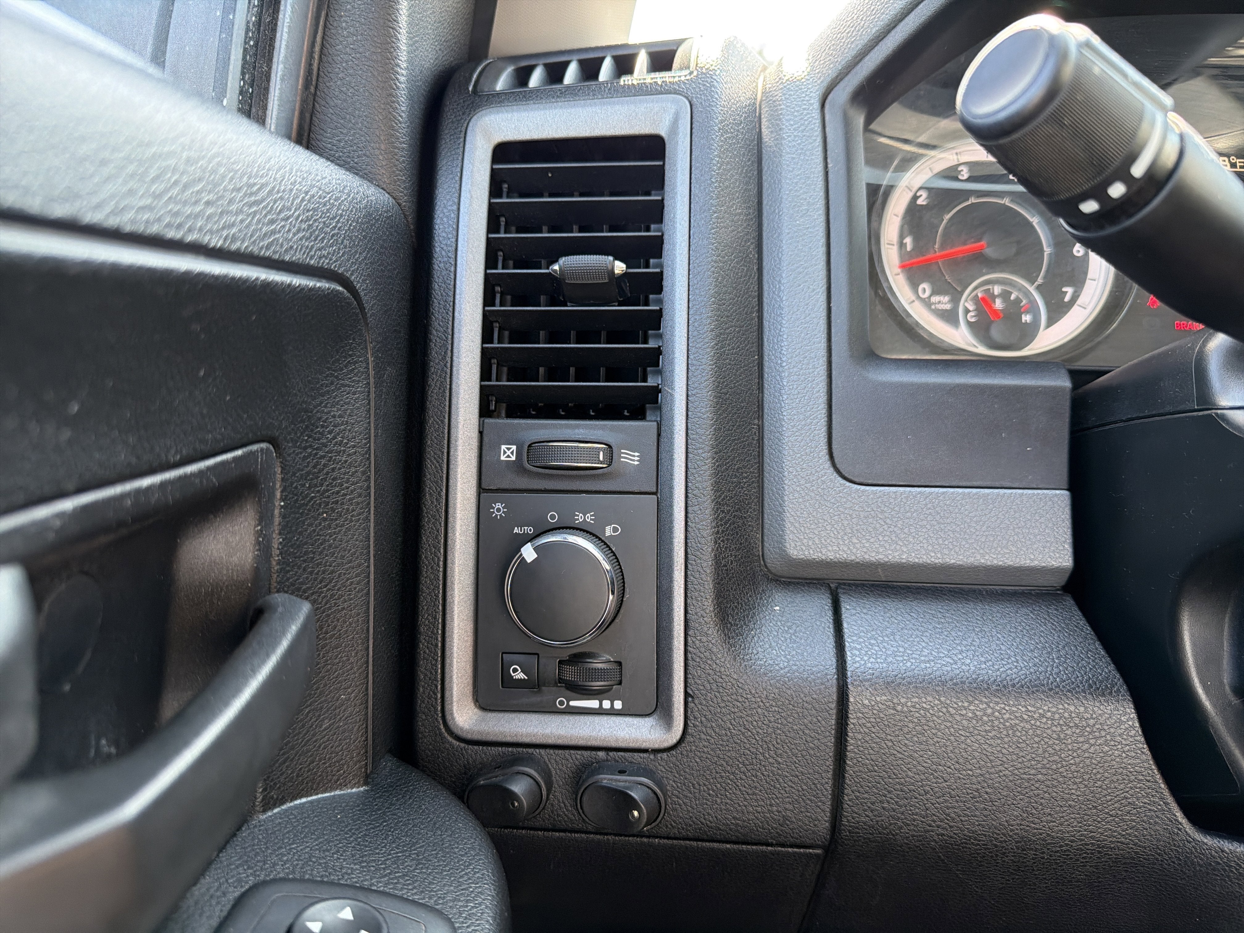 2018 RAM 1500 Tradesman Quad Cab 4x4 6'4" Box