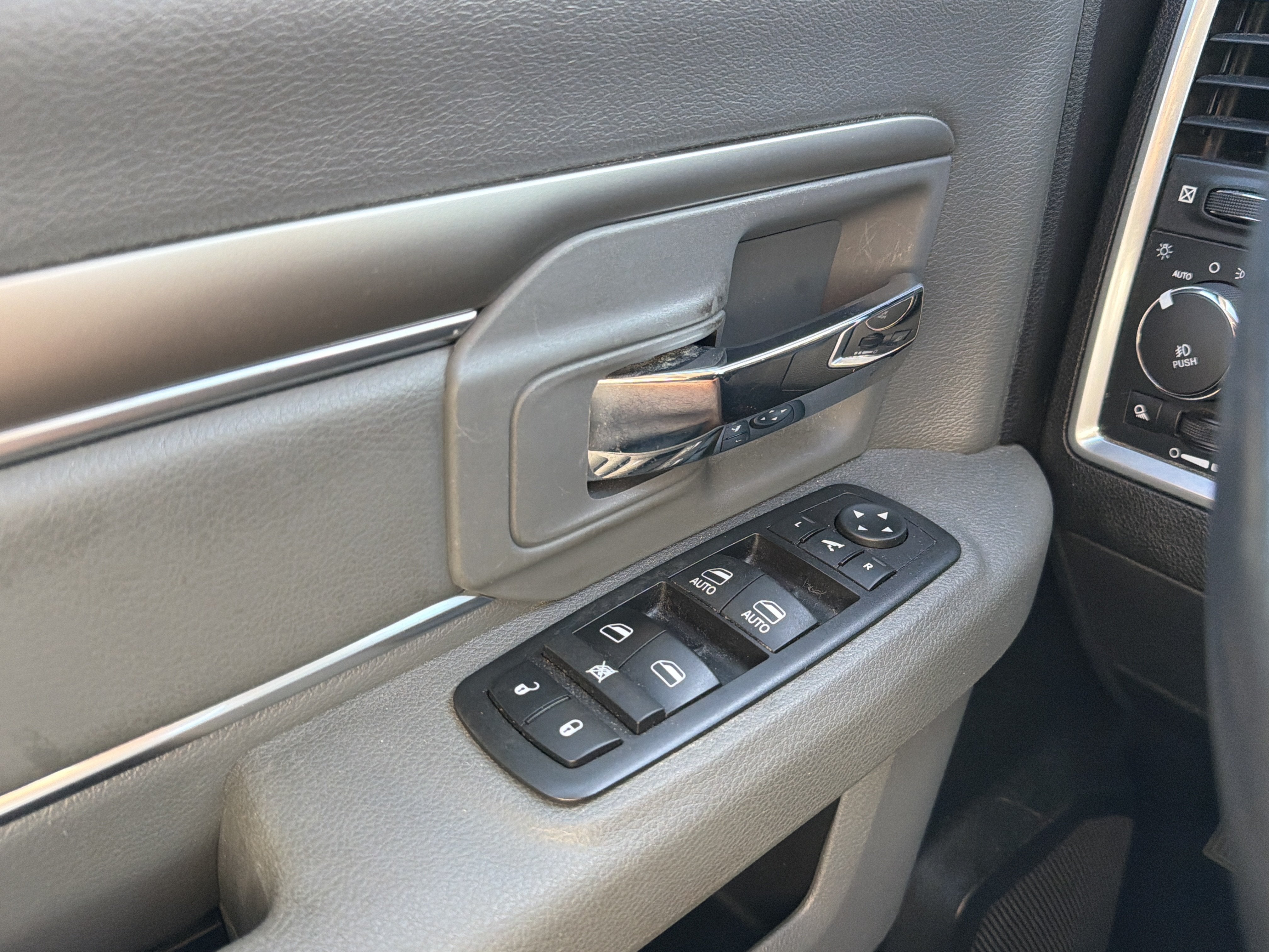 2019 RAM 1500 Classic Warlock Quad Cab 4x4 6'4" Box