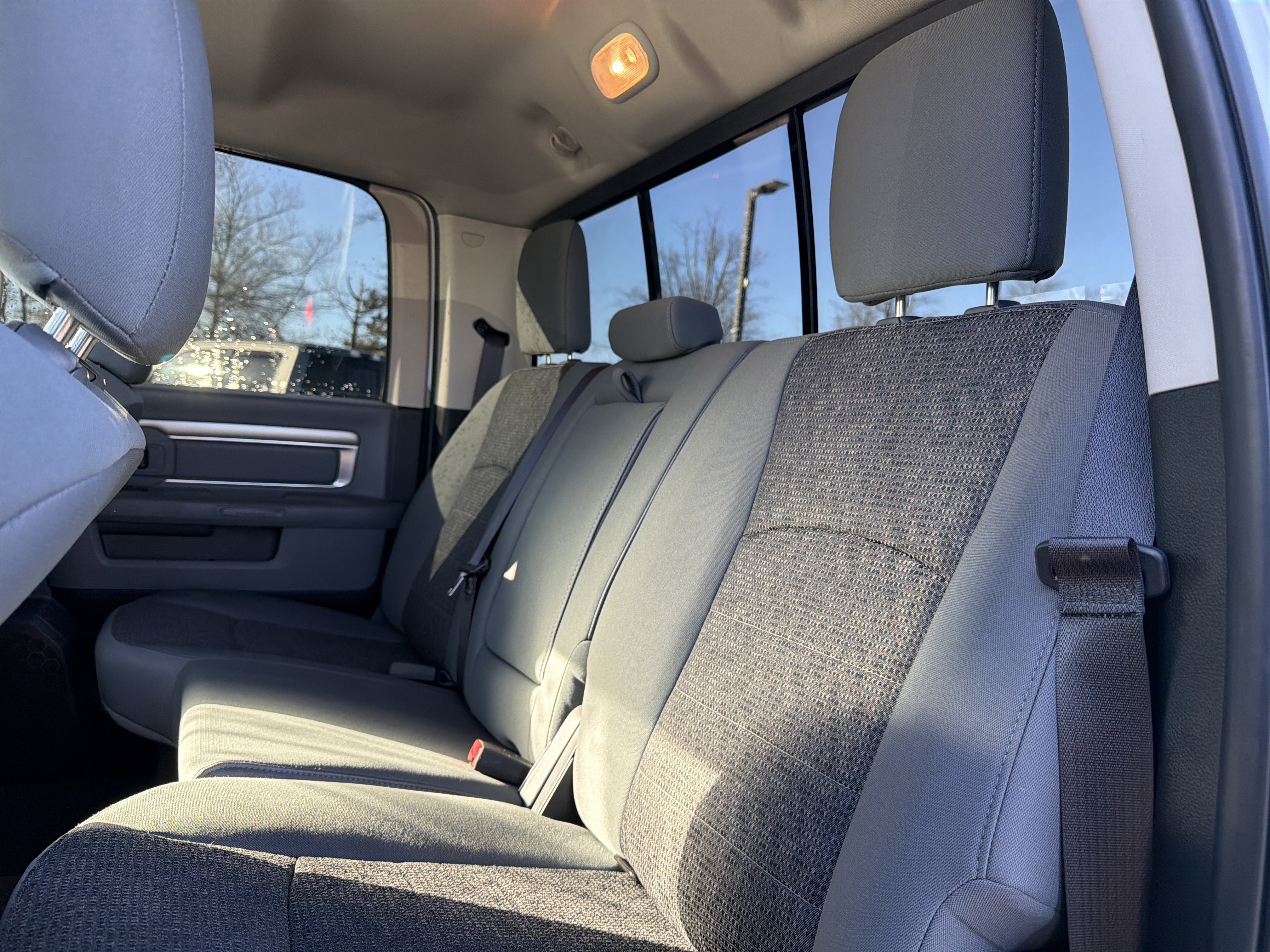 2018 RAM 1500 Big Horn Crew Cab 4x4 5'7" Box