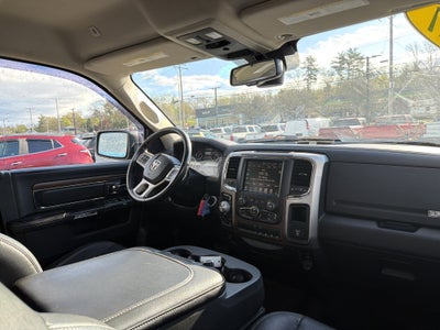 2017 RAM 1500 Laramie Crew Cab 4x4 5'7" Box
