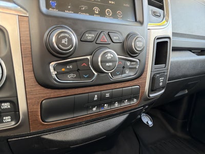 2017 RAM 1500 Laramie Crew Cab 4x4 5'7" Box