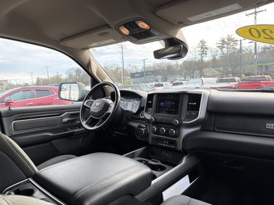 2020 RAM 1500 Big Horn Crew Cab 4x4 5'7" Box