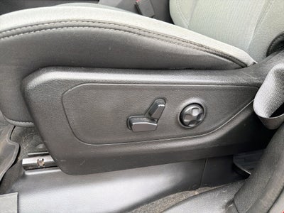 2020 RAM 1500 Big Horn Crew Cab 4x4 5'7" Box