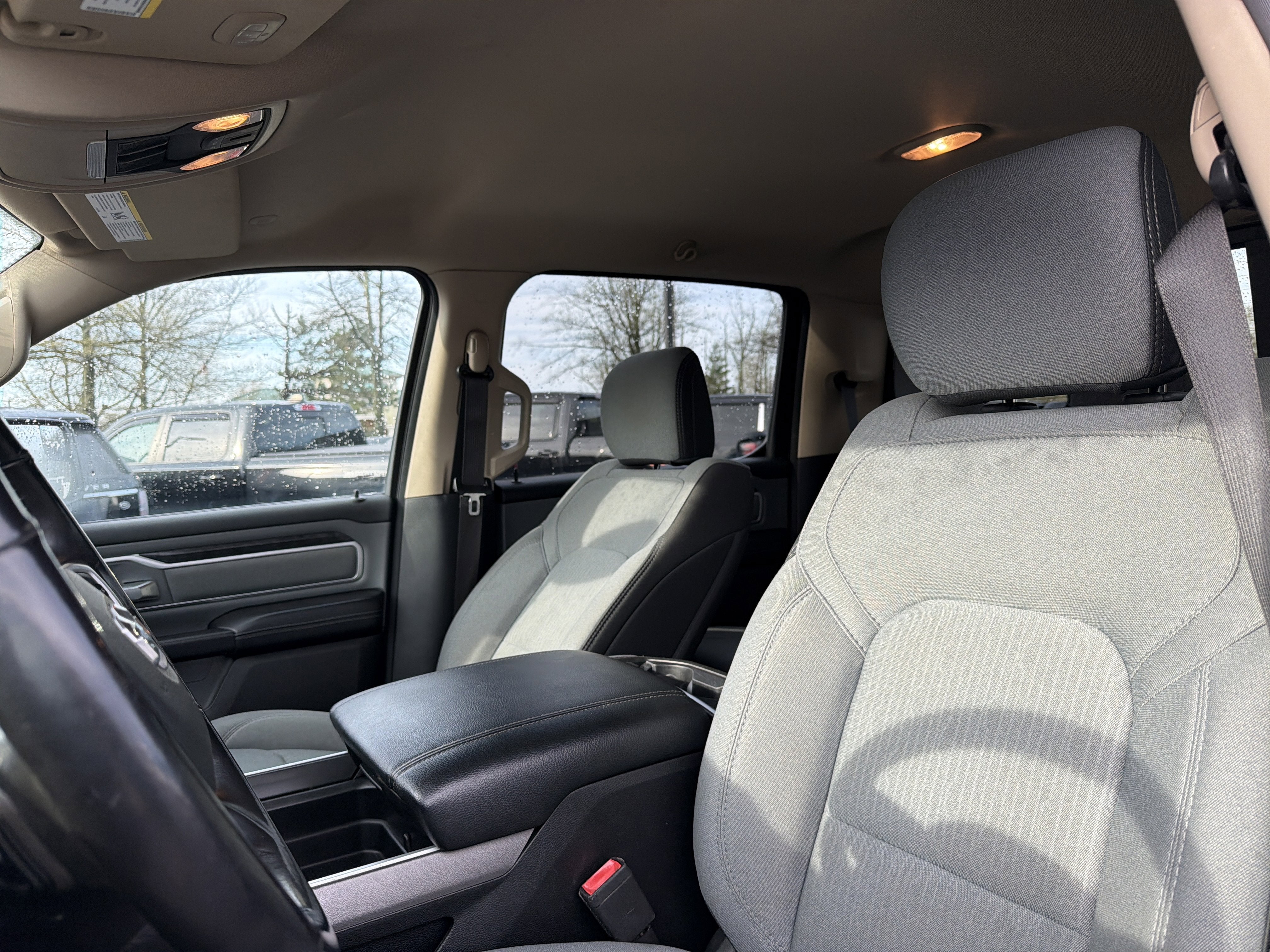 2020 RAM 1500 Big Horn Crew Cab 4x4 5'7" Box