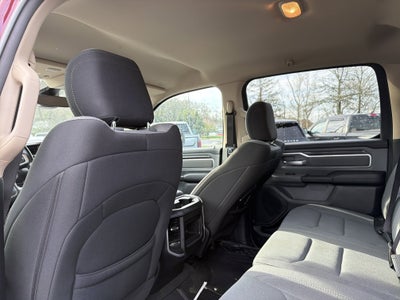 2020 RAM 1500 Big Horn Crew Cab 4x4 5'7" Box