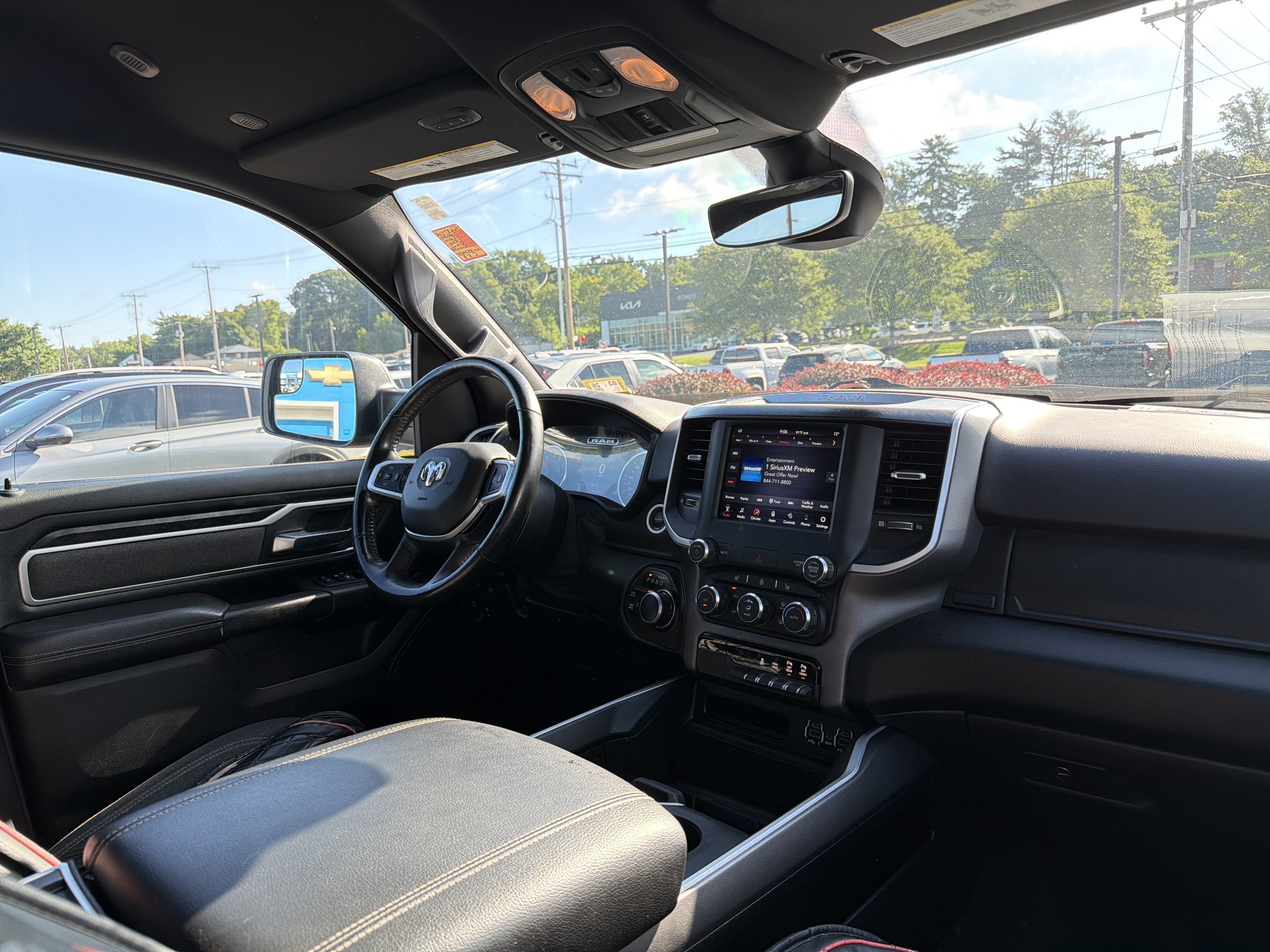 2020 RAM 1500 Big Horn Crew Cab 4x4 5'7" Box