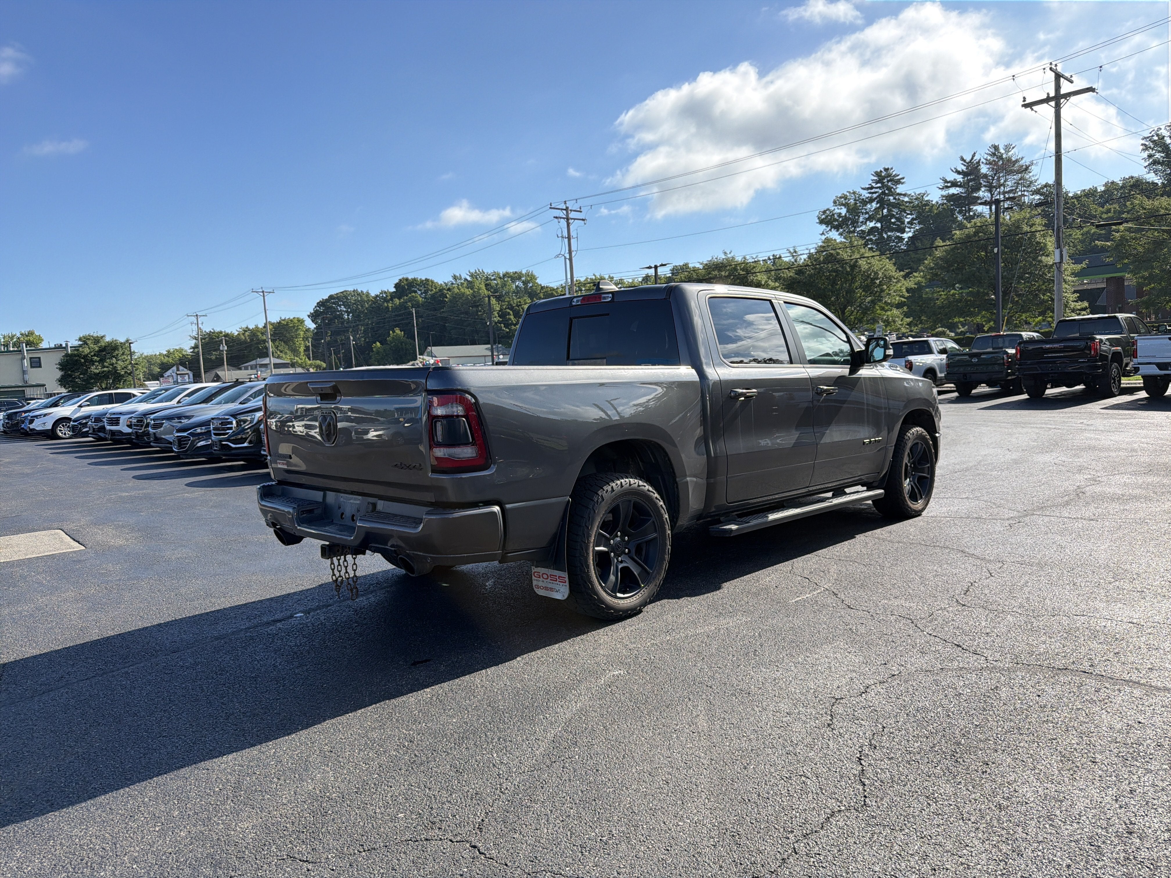 2020 RAM 1500 Big Horn Crew Cab 4x4 5'7" Box