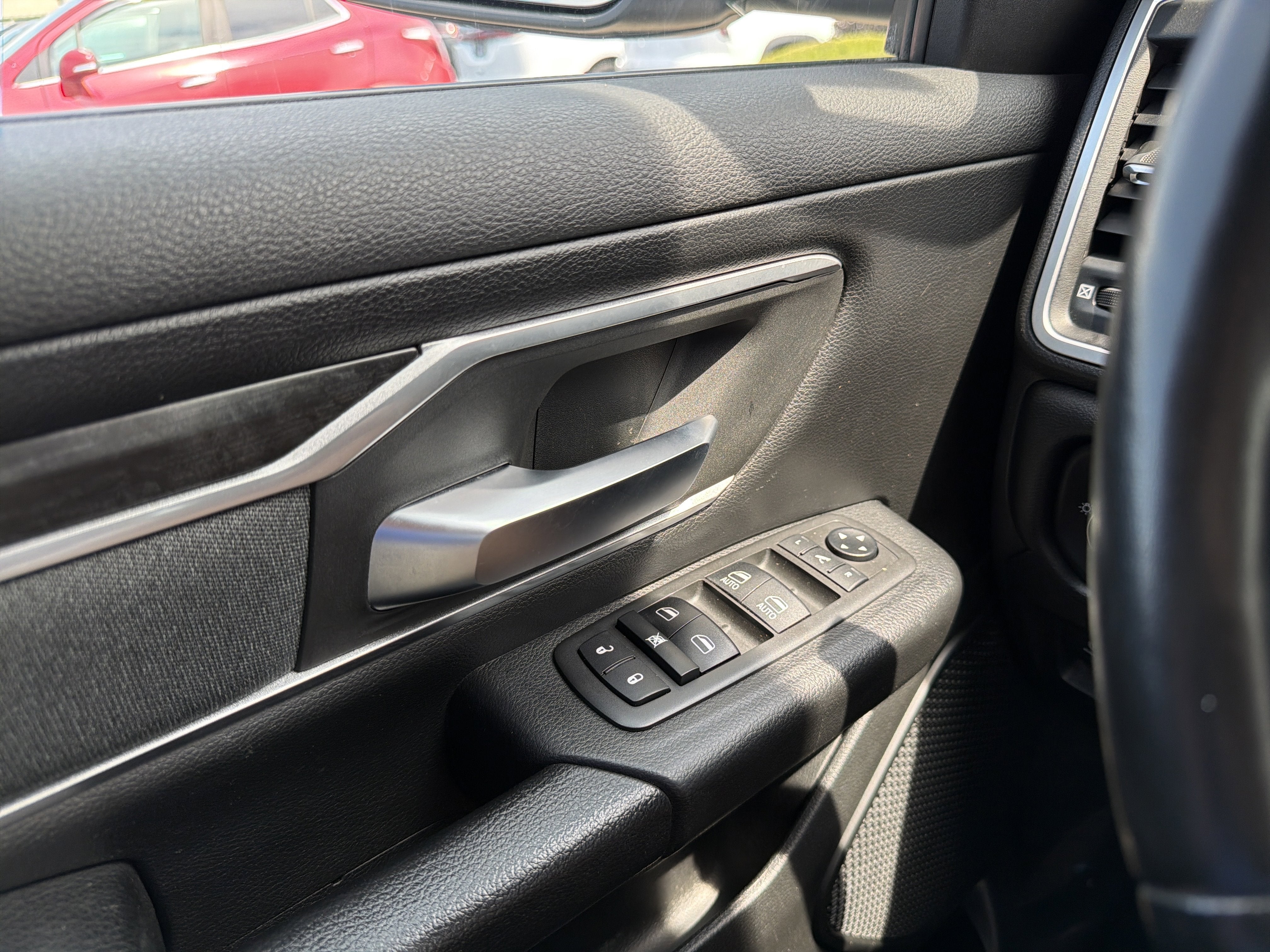 2021 RAM 1500 Big Horn Crew Cab 4x4 5'7" Box