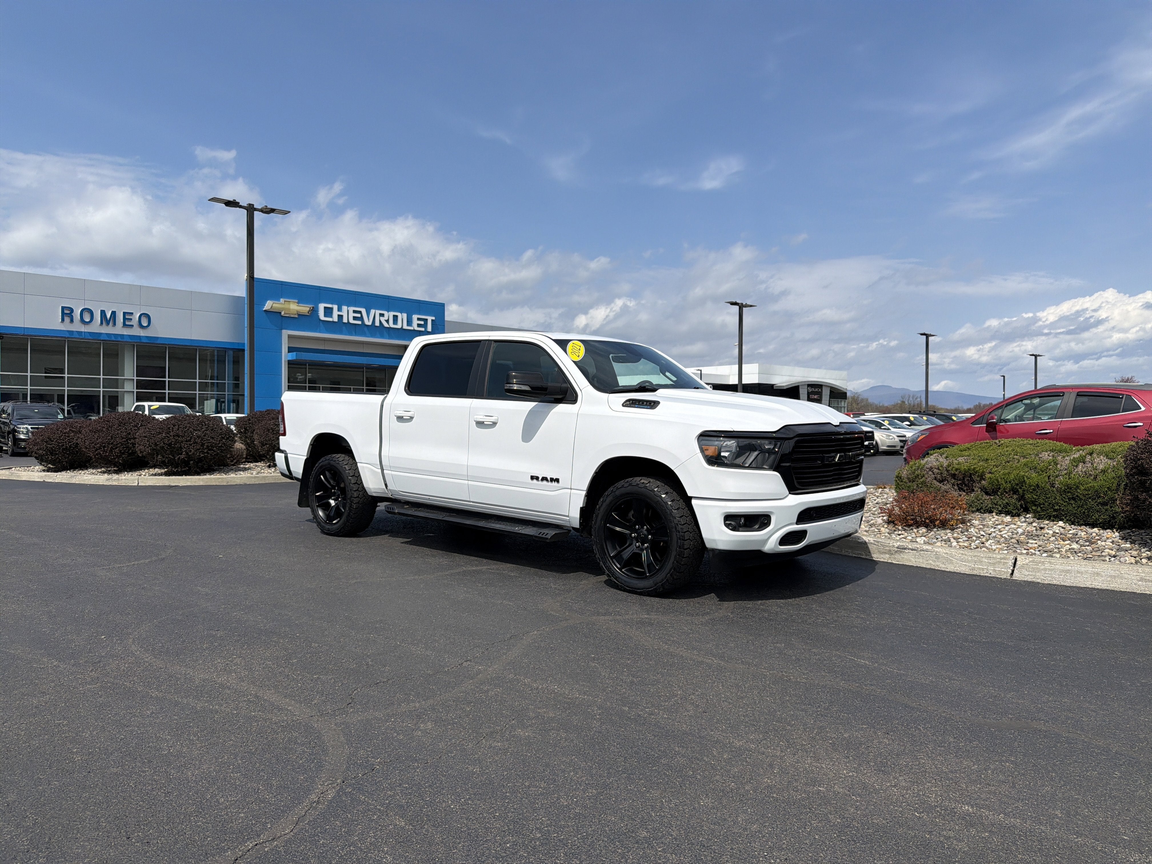 2021 RAM 1500 Big Horn Crew Cab 4x4 5'7" Box