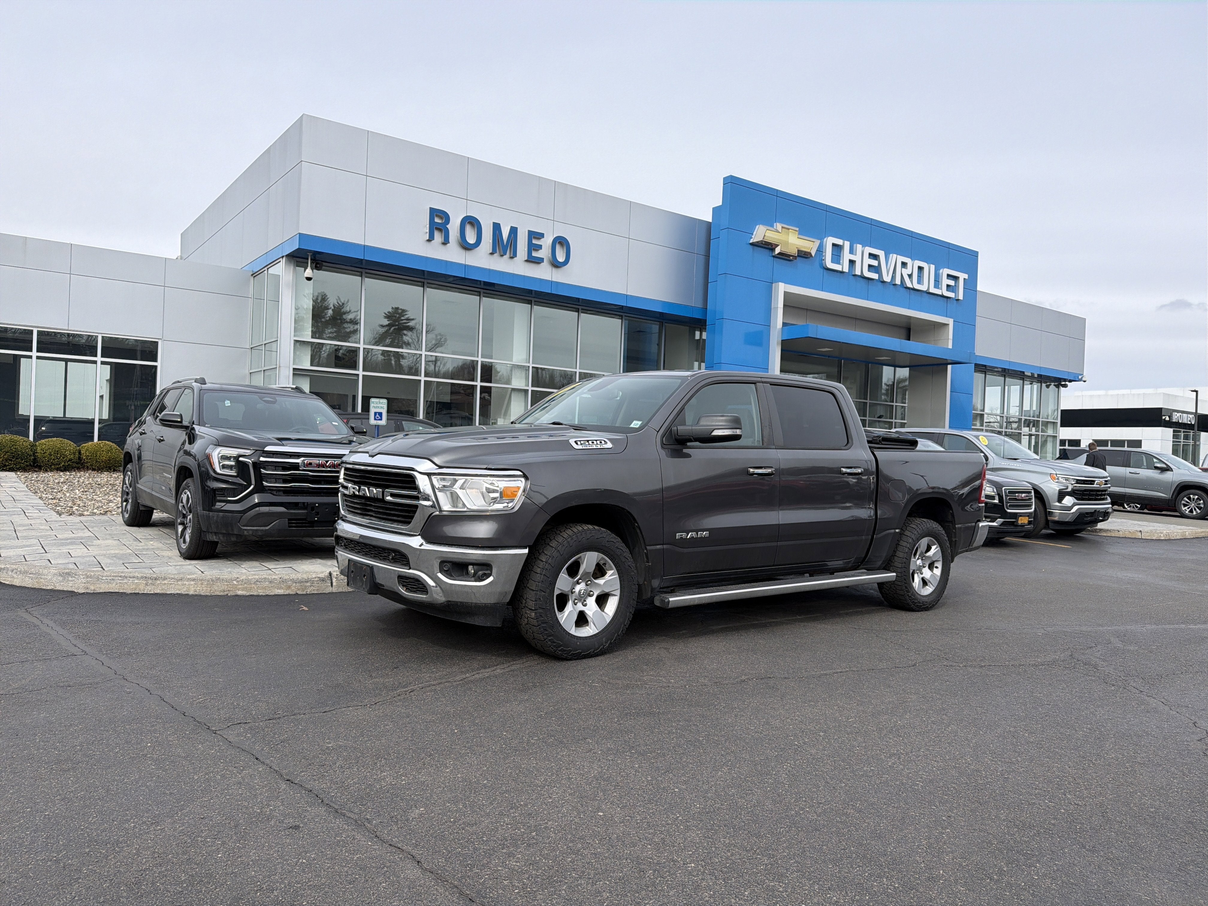 2019 RAM 1500 Big Horn/Lone Star Crew Cab 4x4 5'7" Box