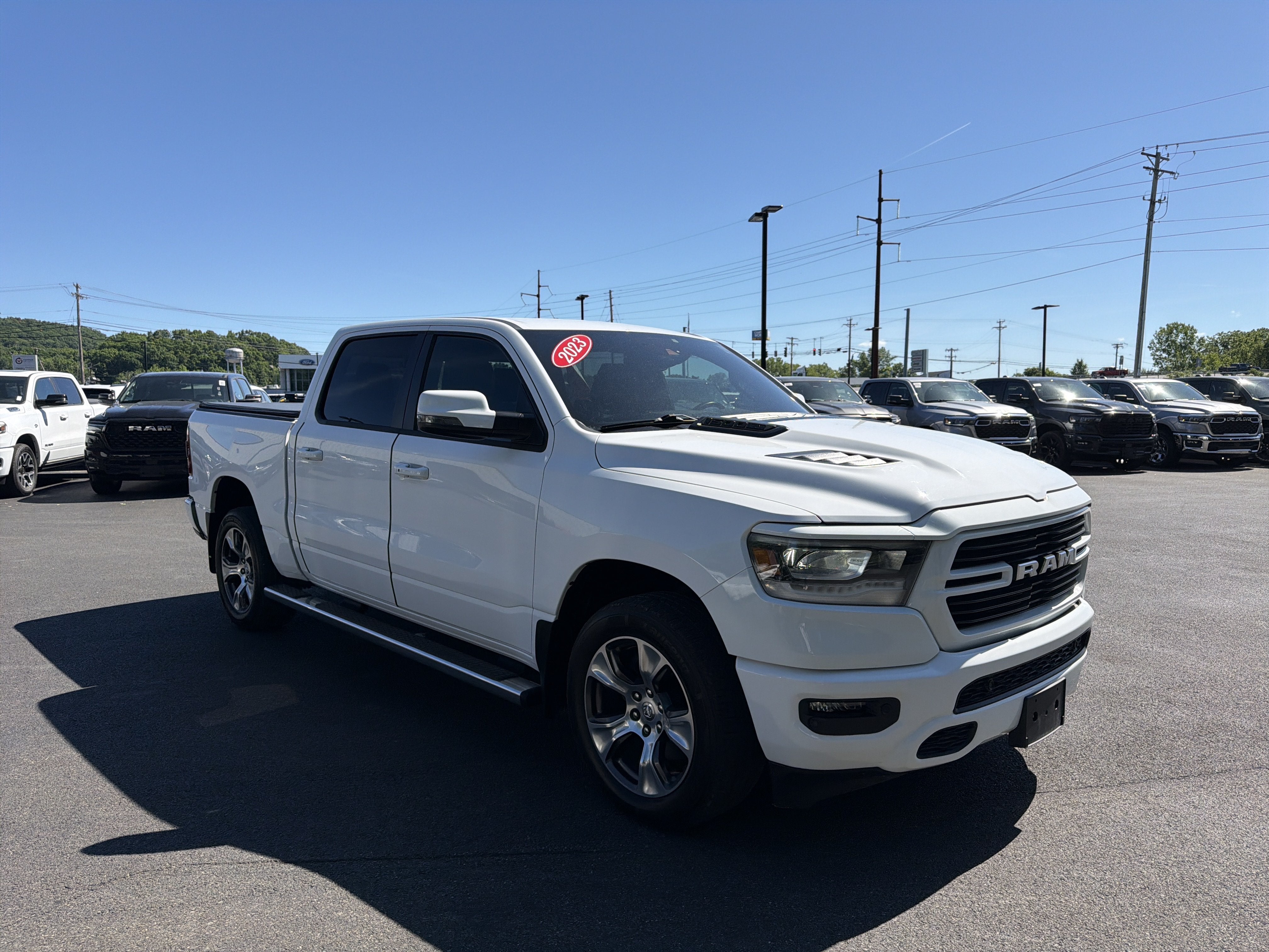 2023 RAM 1500 Laramie Crew Cab 4x4 5'7" Box