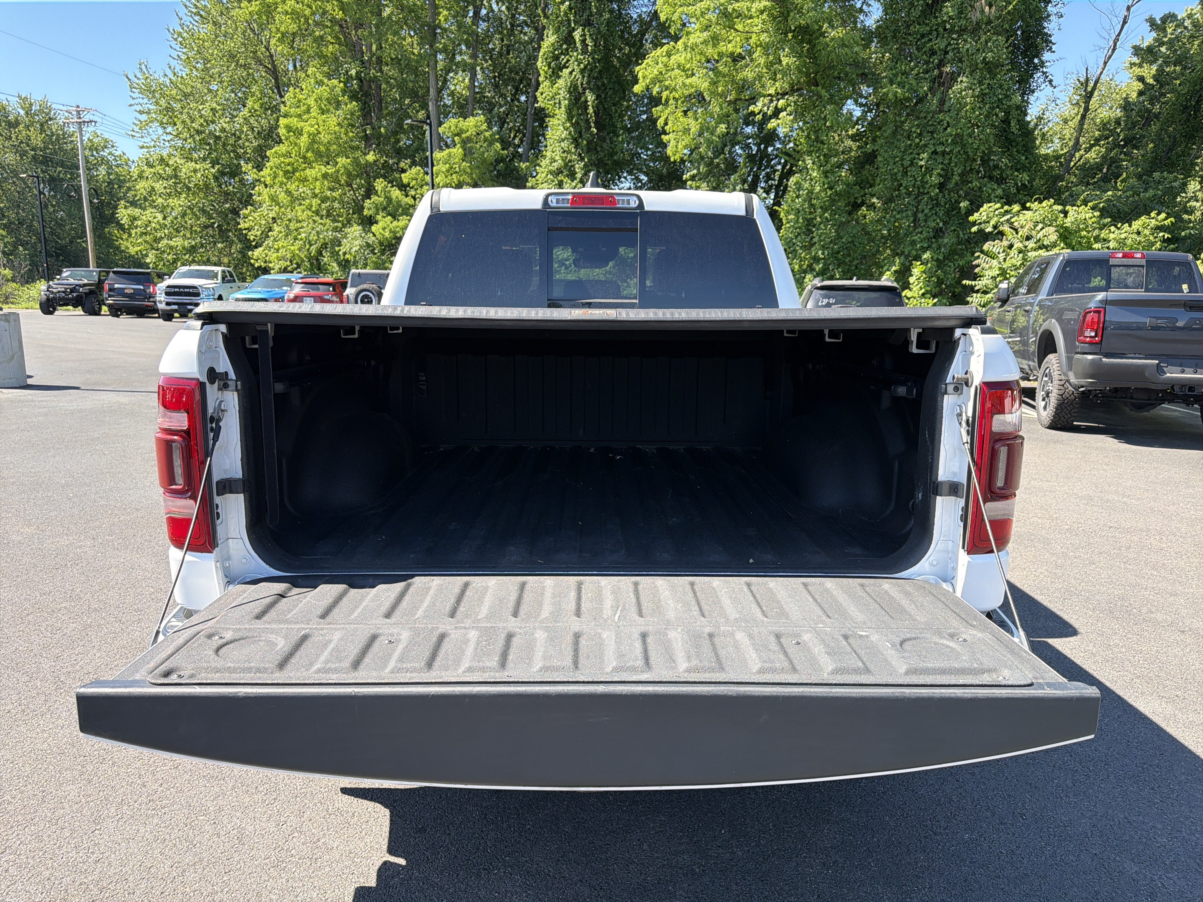 2023 RAM 1500 Laramie Crew Cab 4x4 5'7" Box
