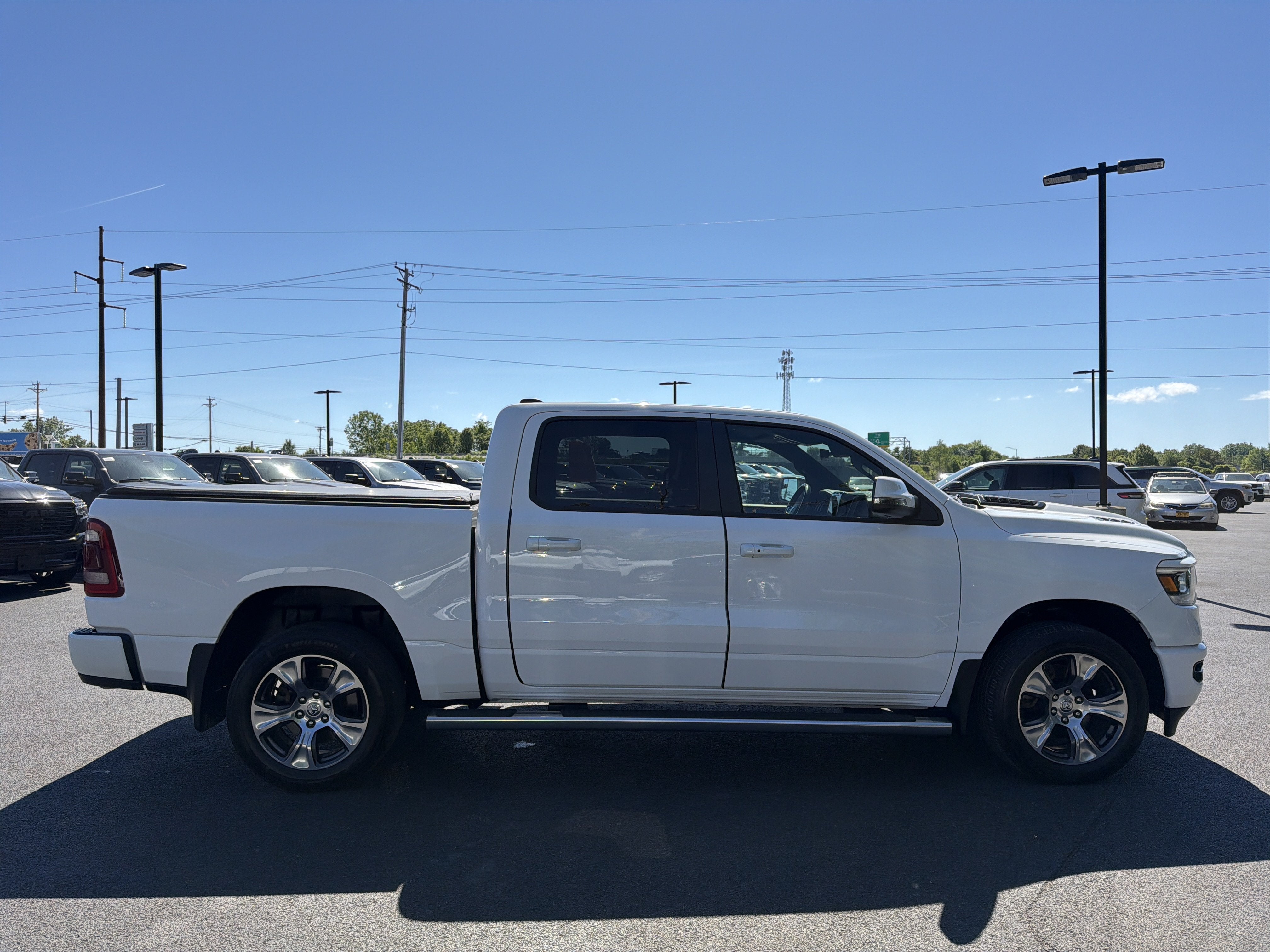 2023 RAM 1500 Laramie Crew Cab 4x4 5'7" Box