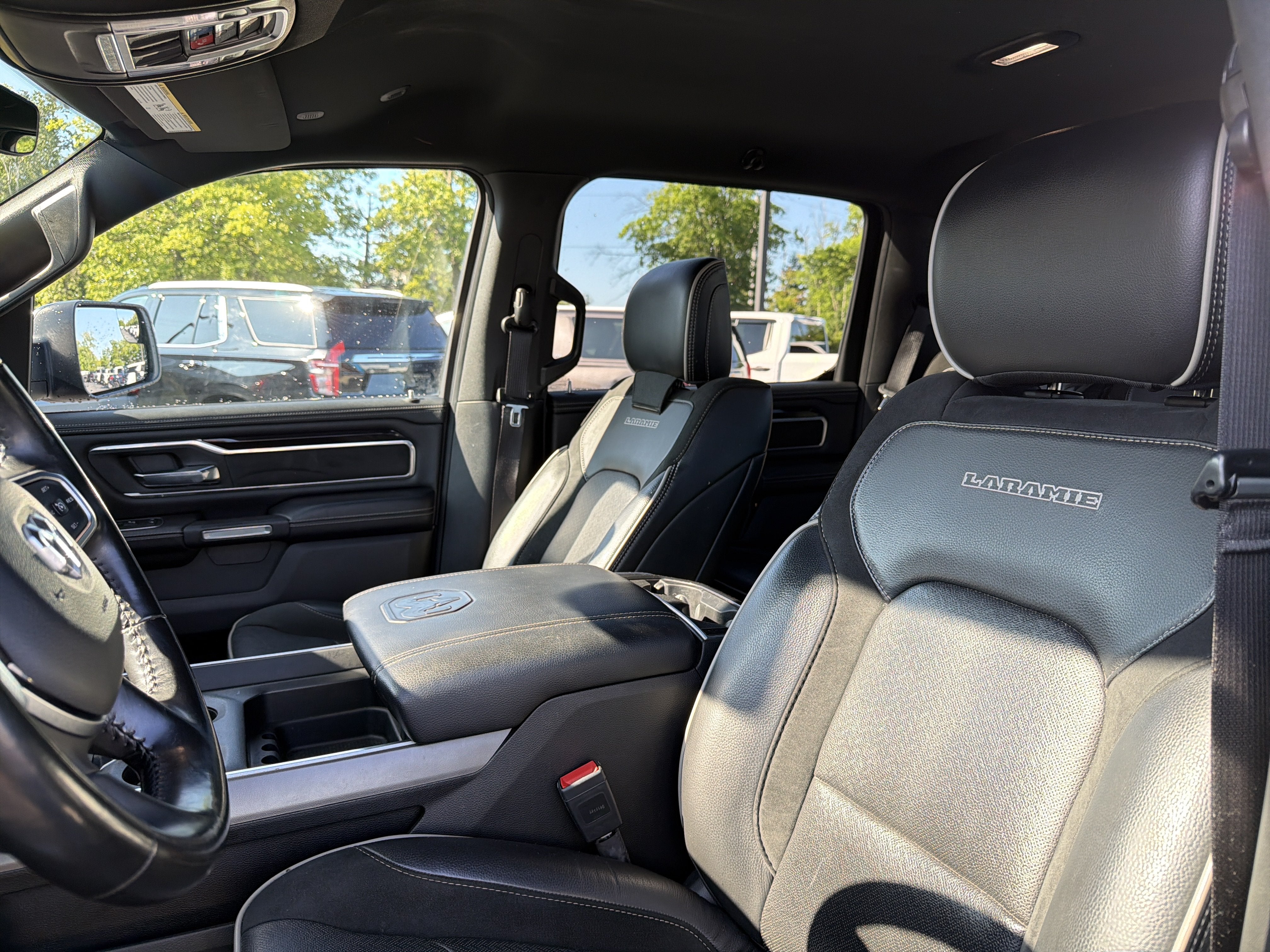 2021 RAM 1500 Laramie Crew Cab 4x4 5'7" Box