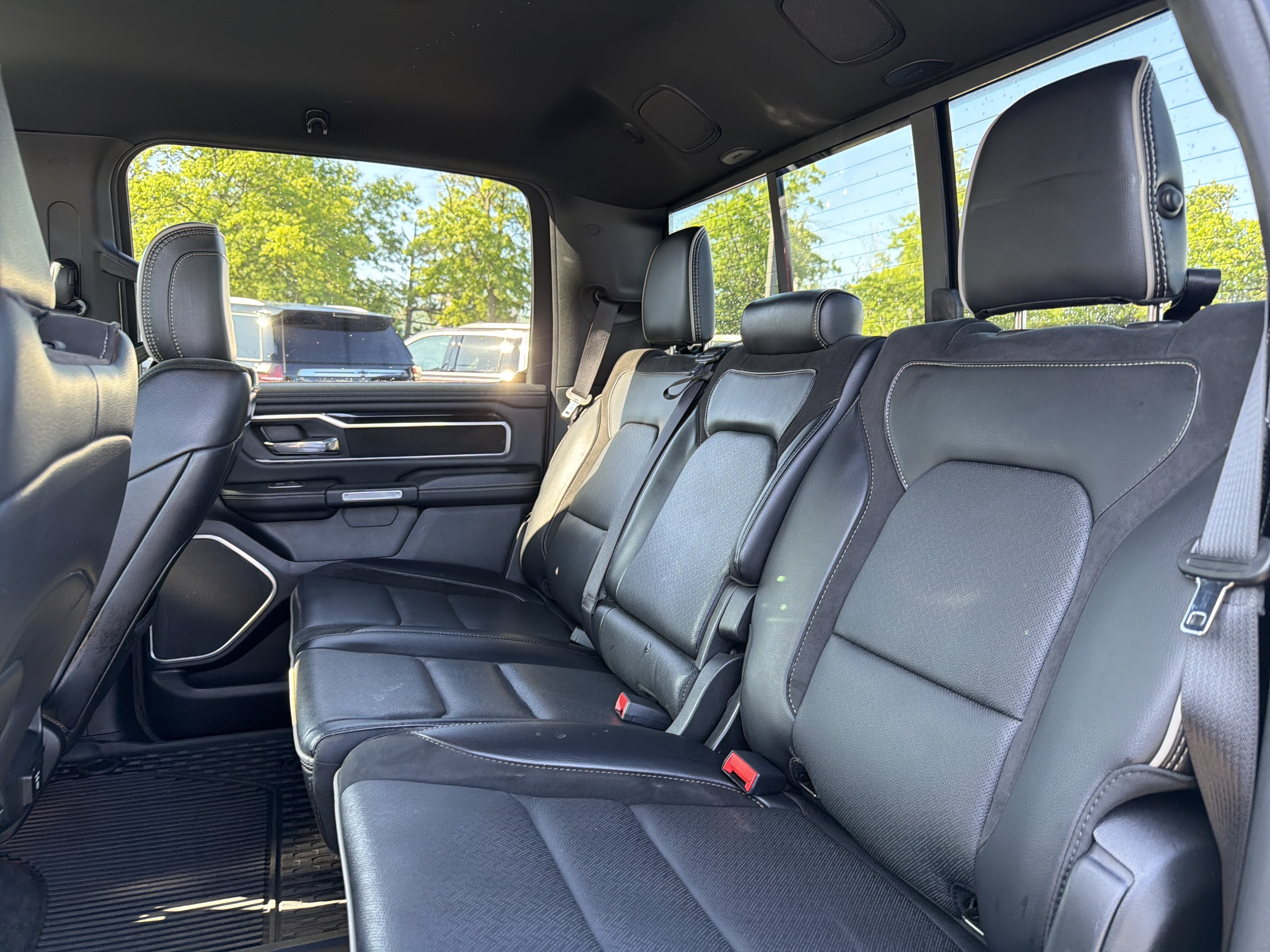 2021 RAM 1500 Laramie Crew Cab 4x4 5'7" Box