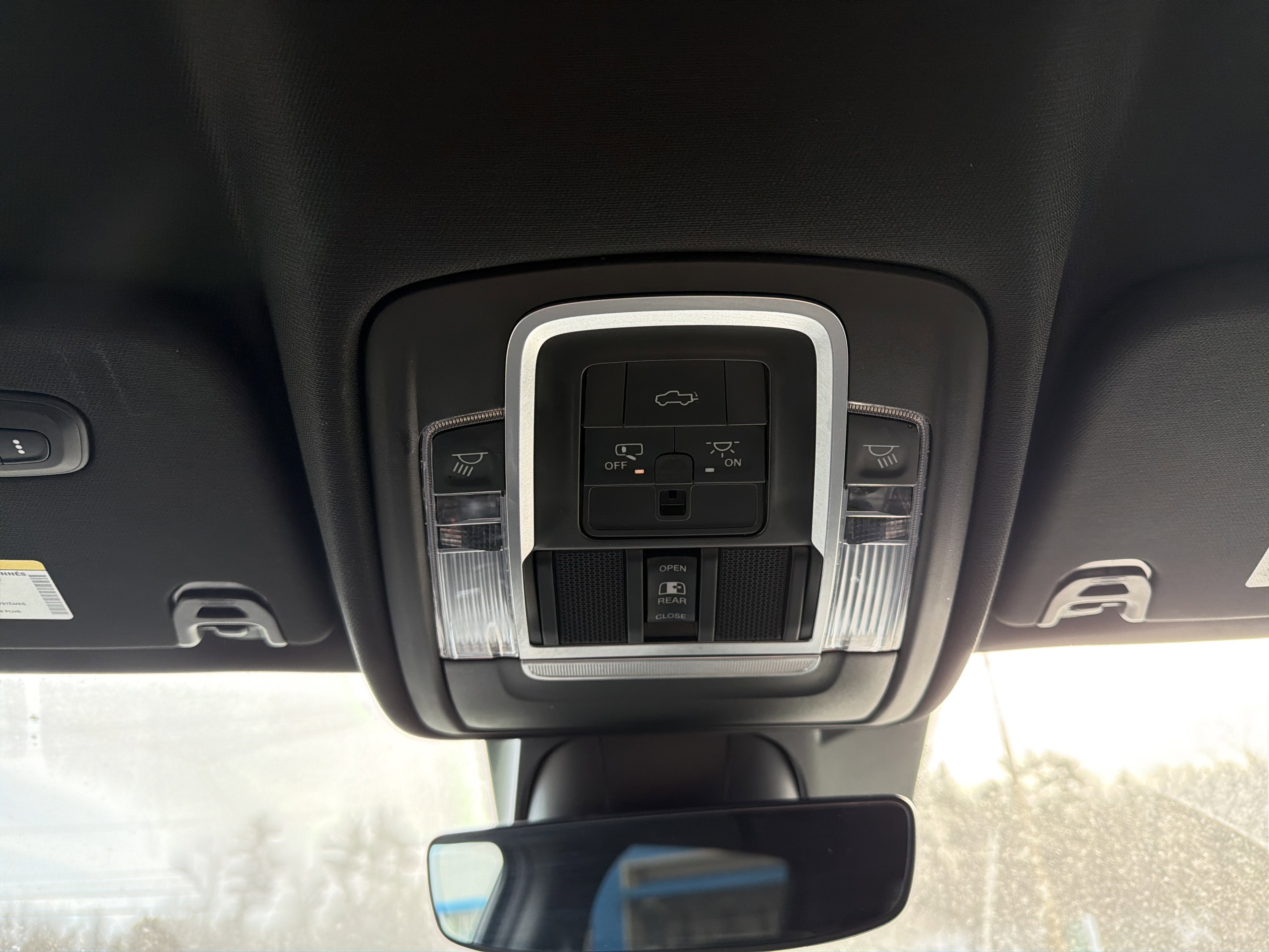 2021 RAM 1500 Laramie Crew Cab 4x4 6'4" Box