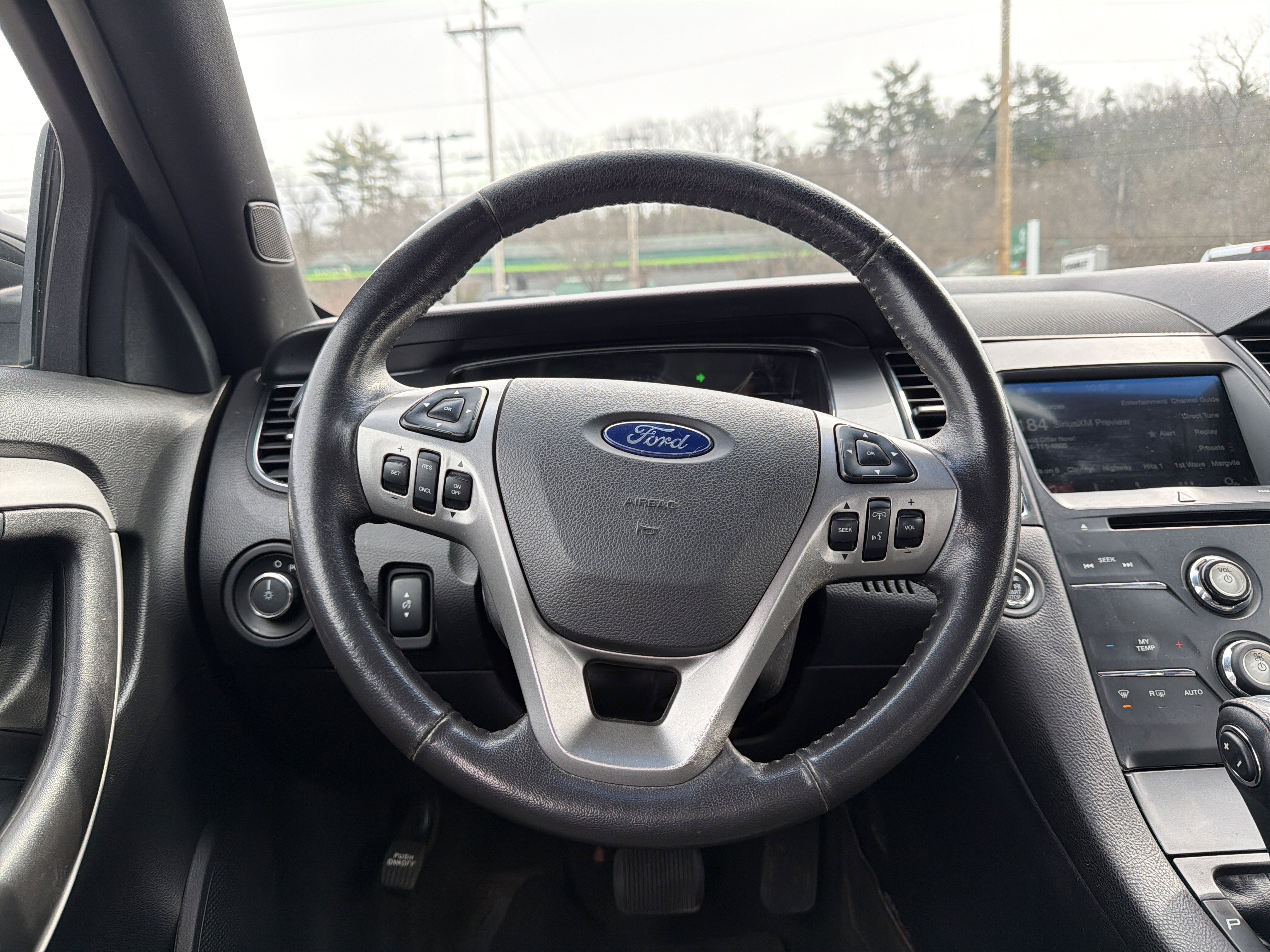 2016 Ford Taurus SEL