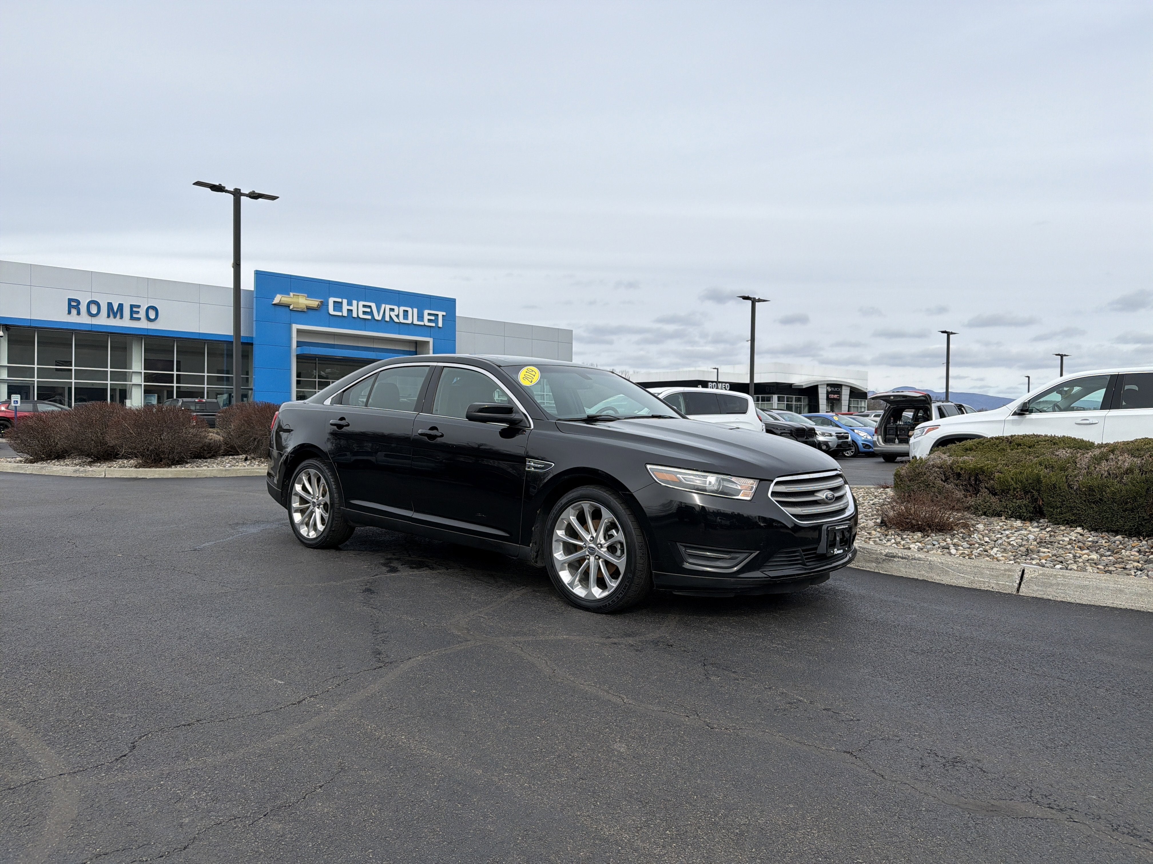 2016 Ford Taurus SEL