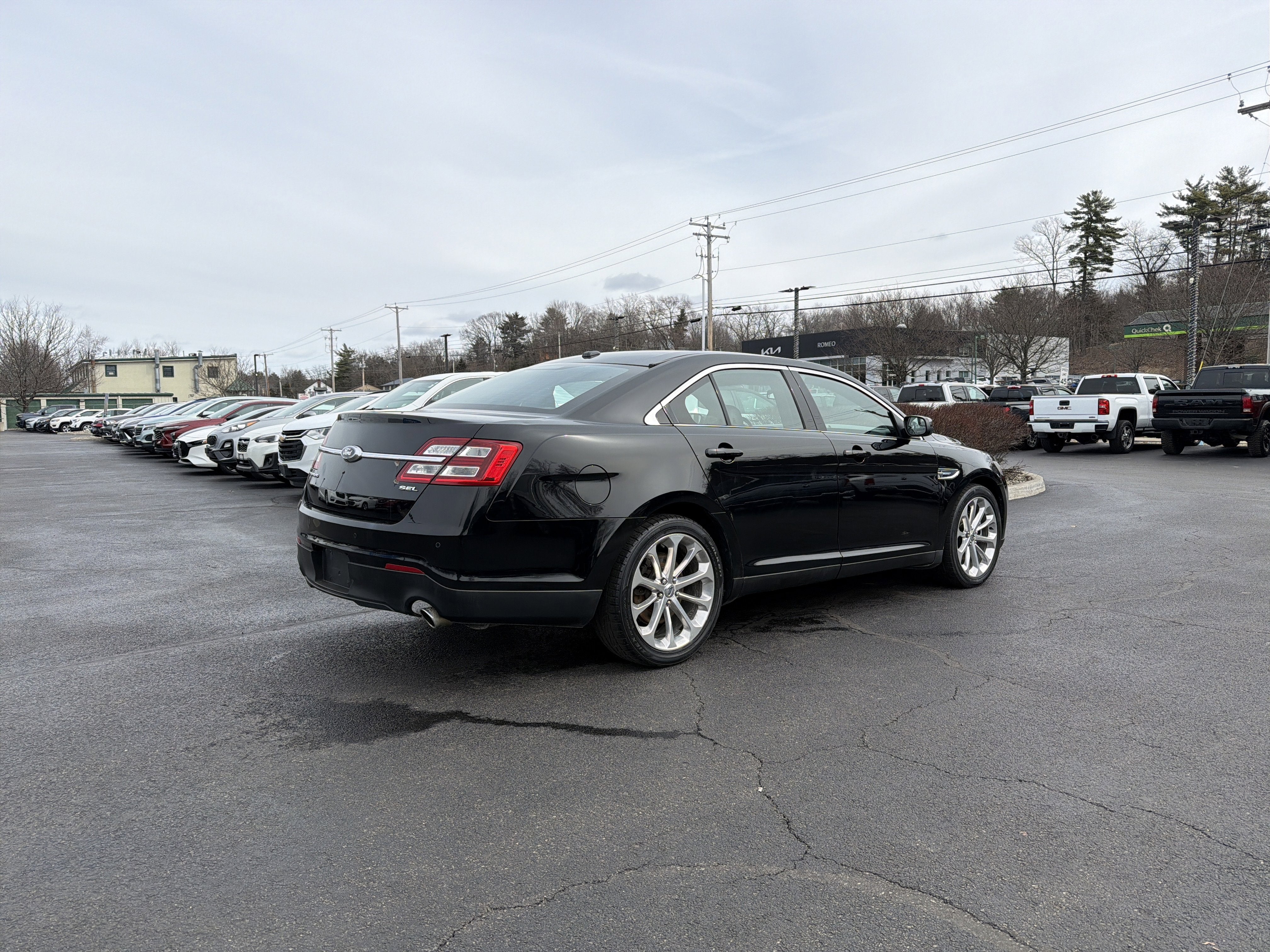 2016 Ford Taurus SEL
