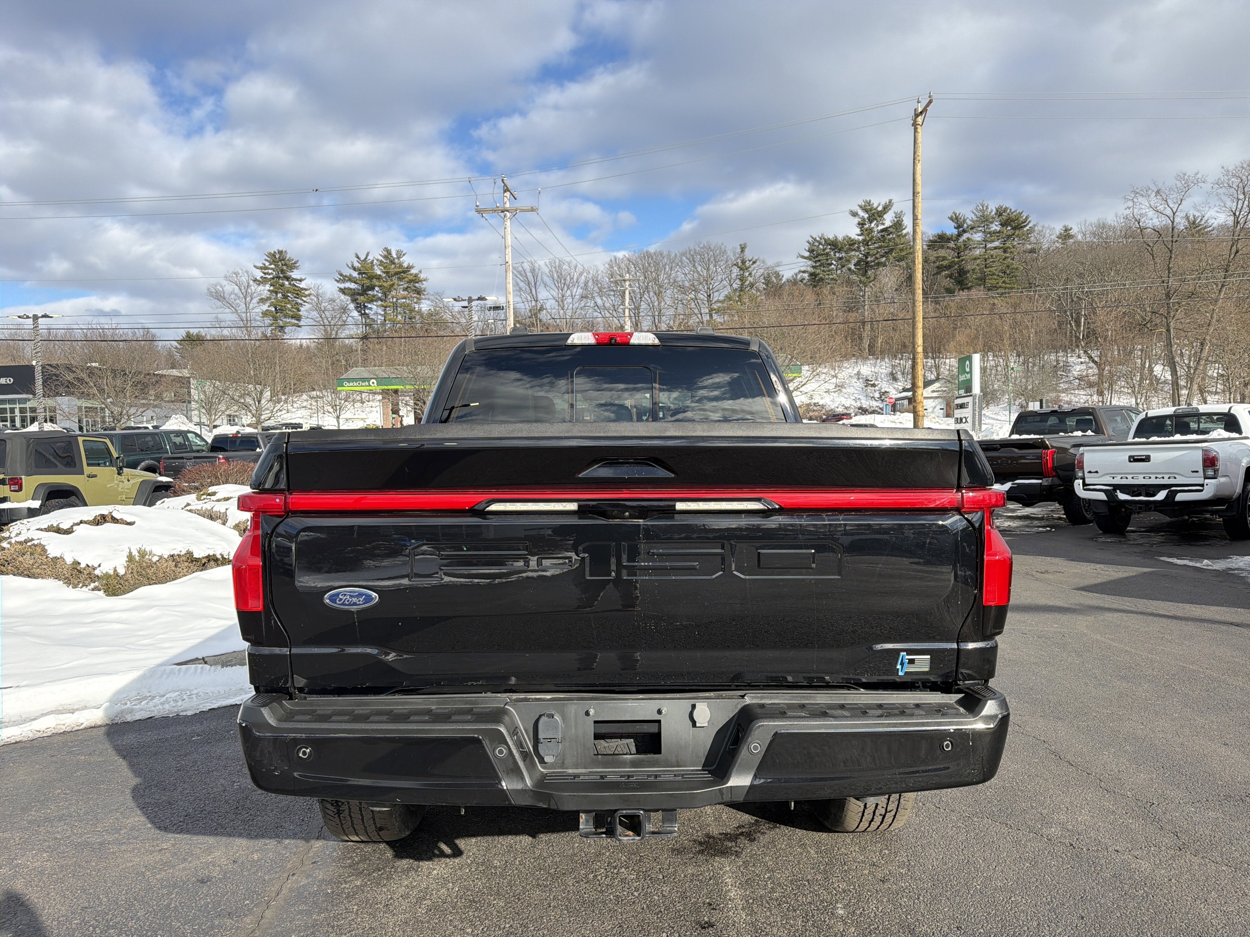 2023 Ford F-150 Lightning LARIAT
