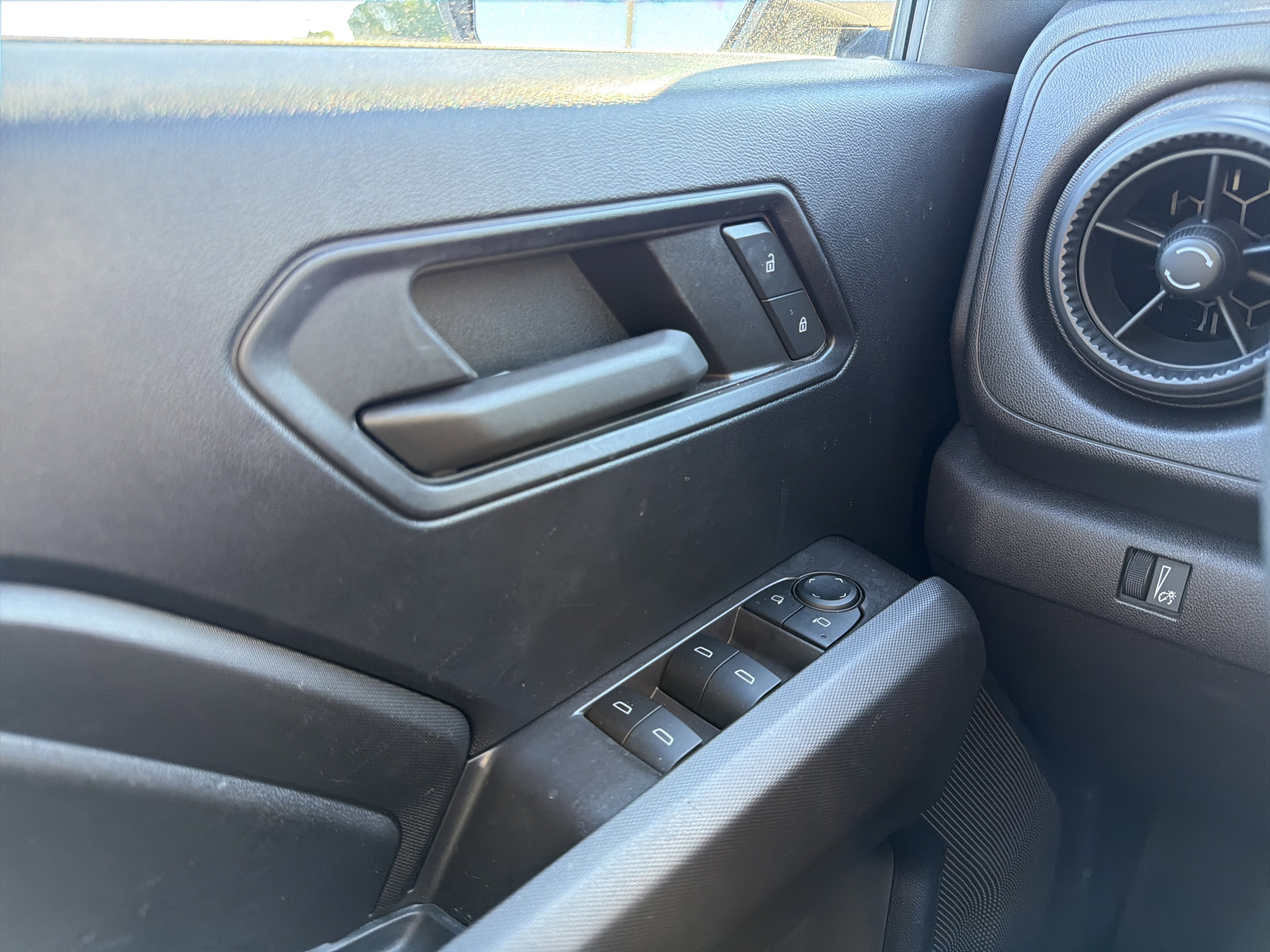 2023 Chevrolet Colorado WT