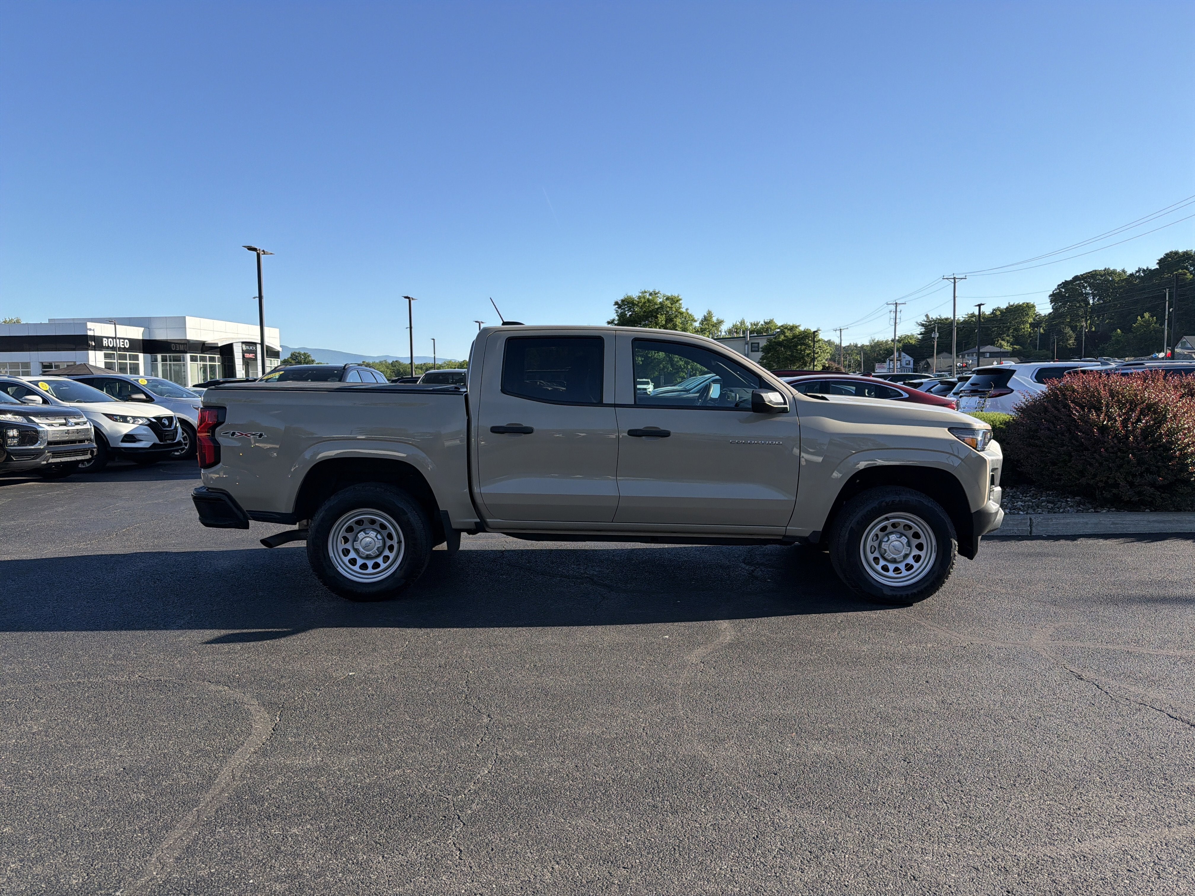 2023 Chevrolet Colorado WT
