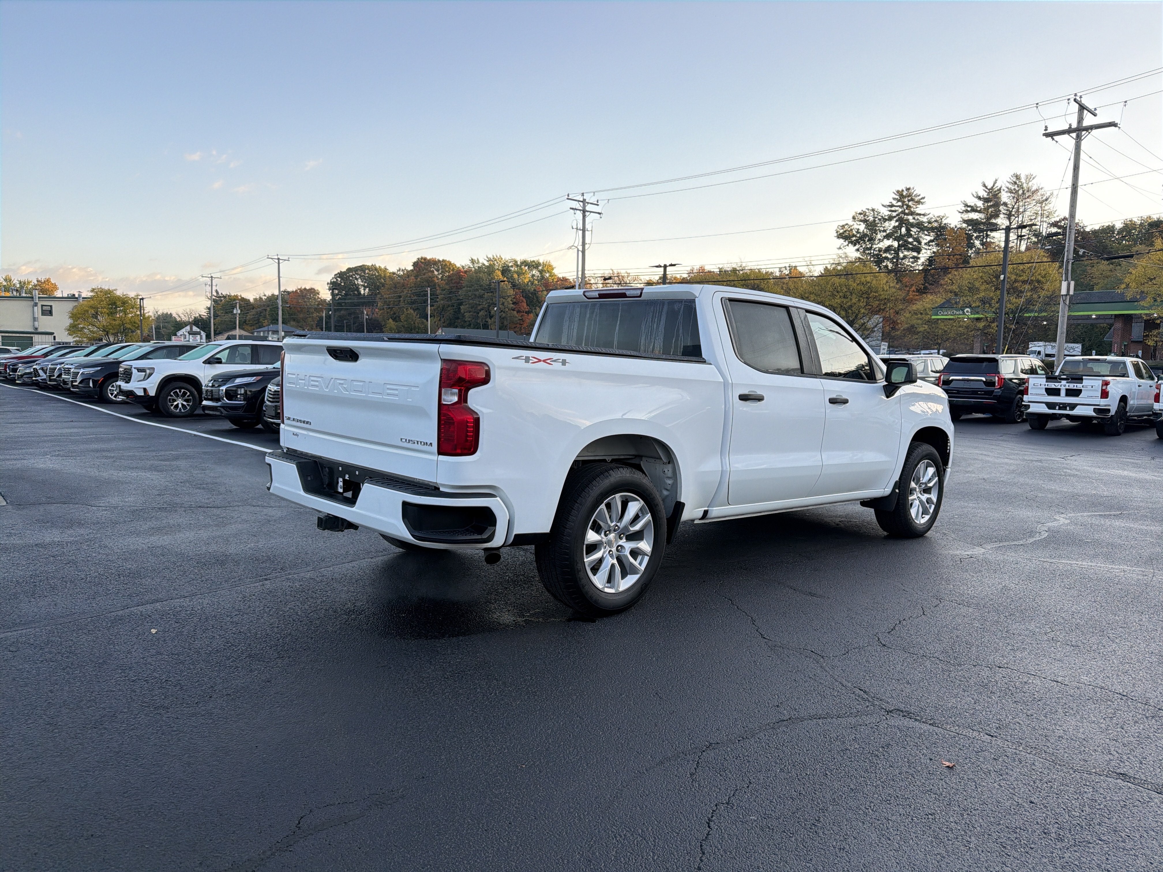2023 Chevrolet Silverado 1500 Custom