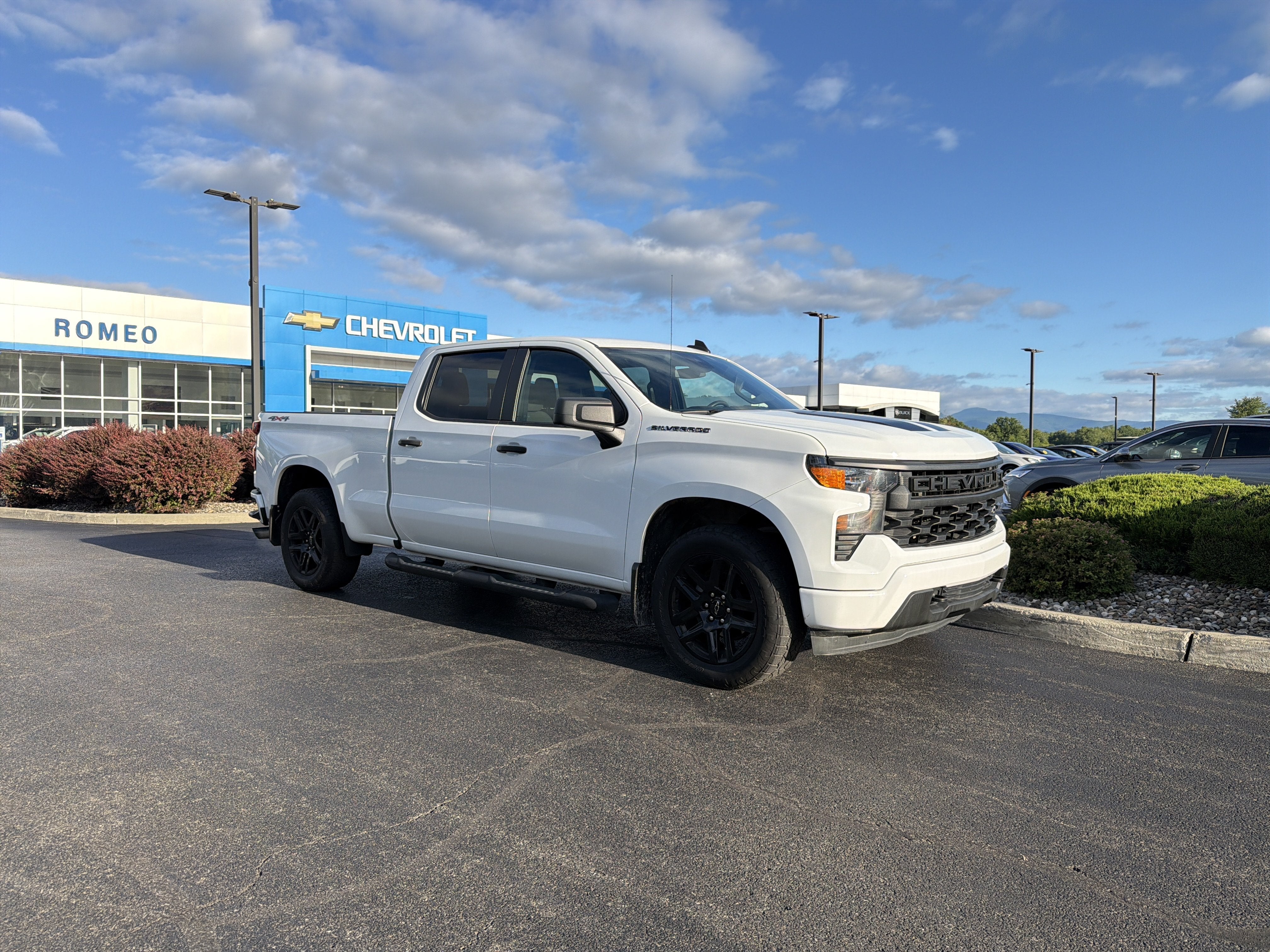 2023 Chevrolet Silverado 1500 Custom