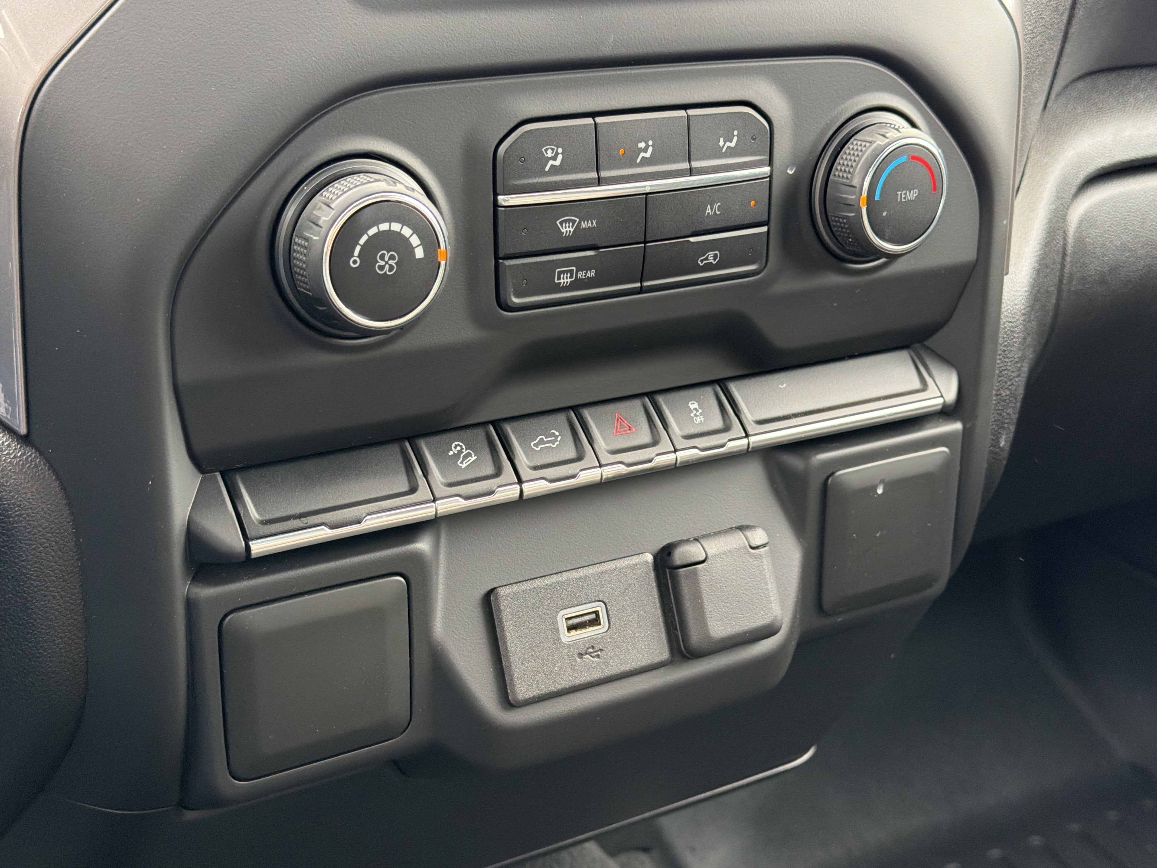 2020 Chevrolet Silverado 1500 Custom Trail Boss