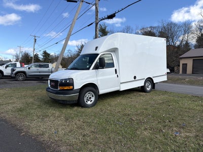 2025 GMC Savana Cutaway 3500 1WT