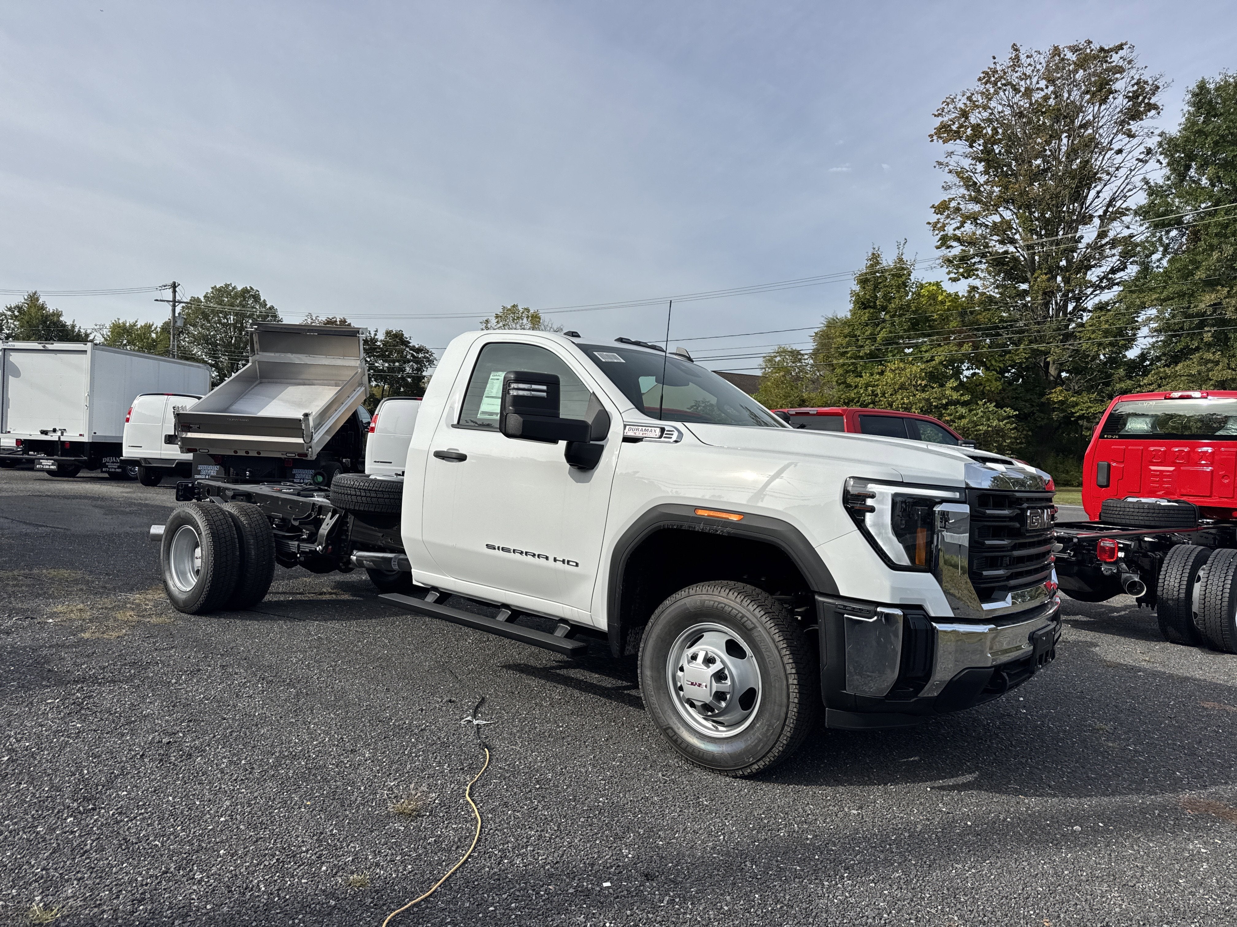 2025 GMC Sierra 3500 HD Chassis Cab Pro