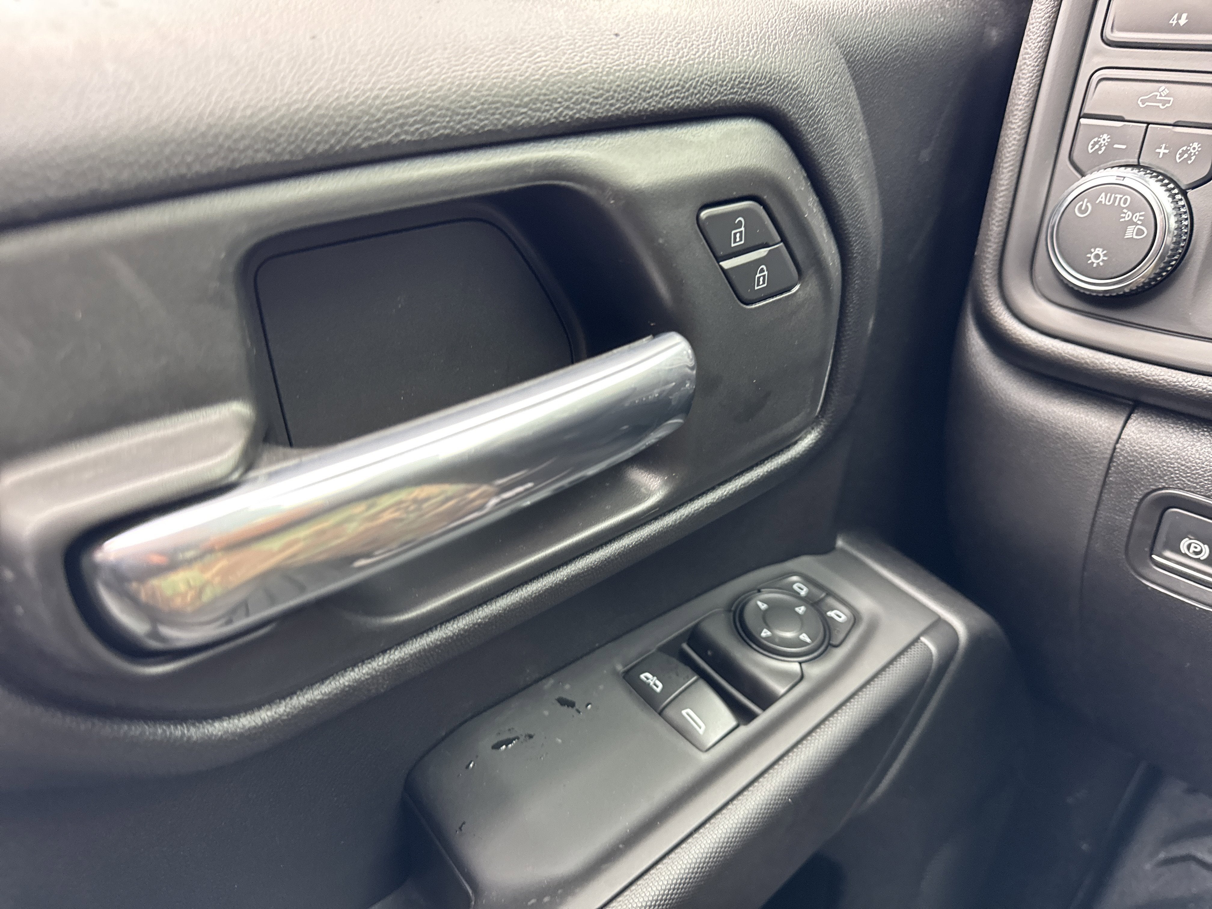 2025 GMC Sierra 3500 HD Chassis Cab Pro