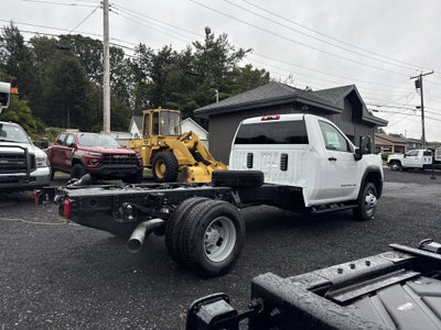 2025 GMC Sierra 3500 HD Chassis Cab Pro