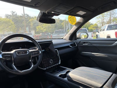 2024 GMC Acadia Elevation