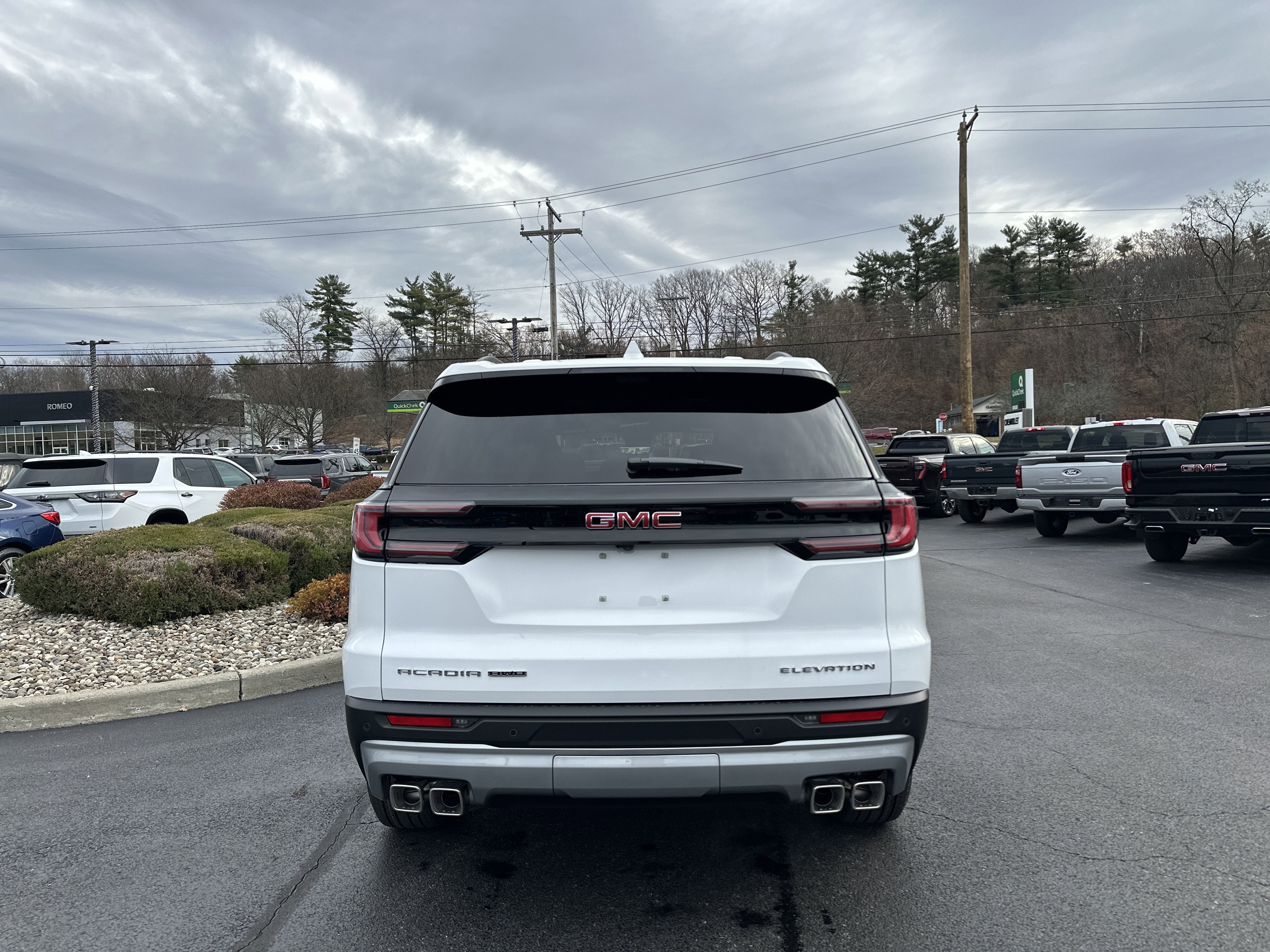 2026 GMC Acadia Elevation