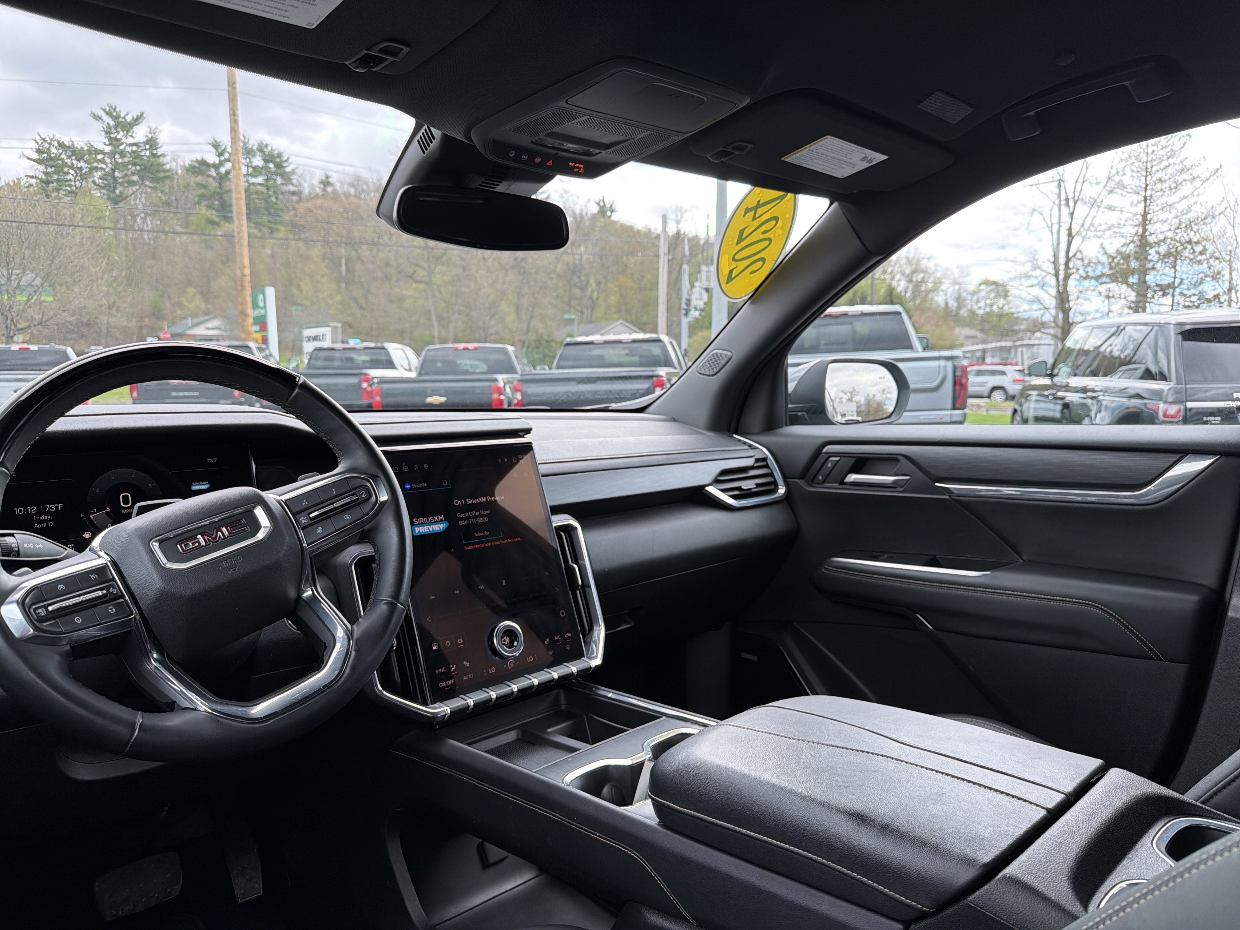 2024 GMC Acadia Elevation