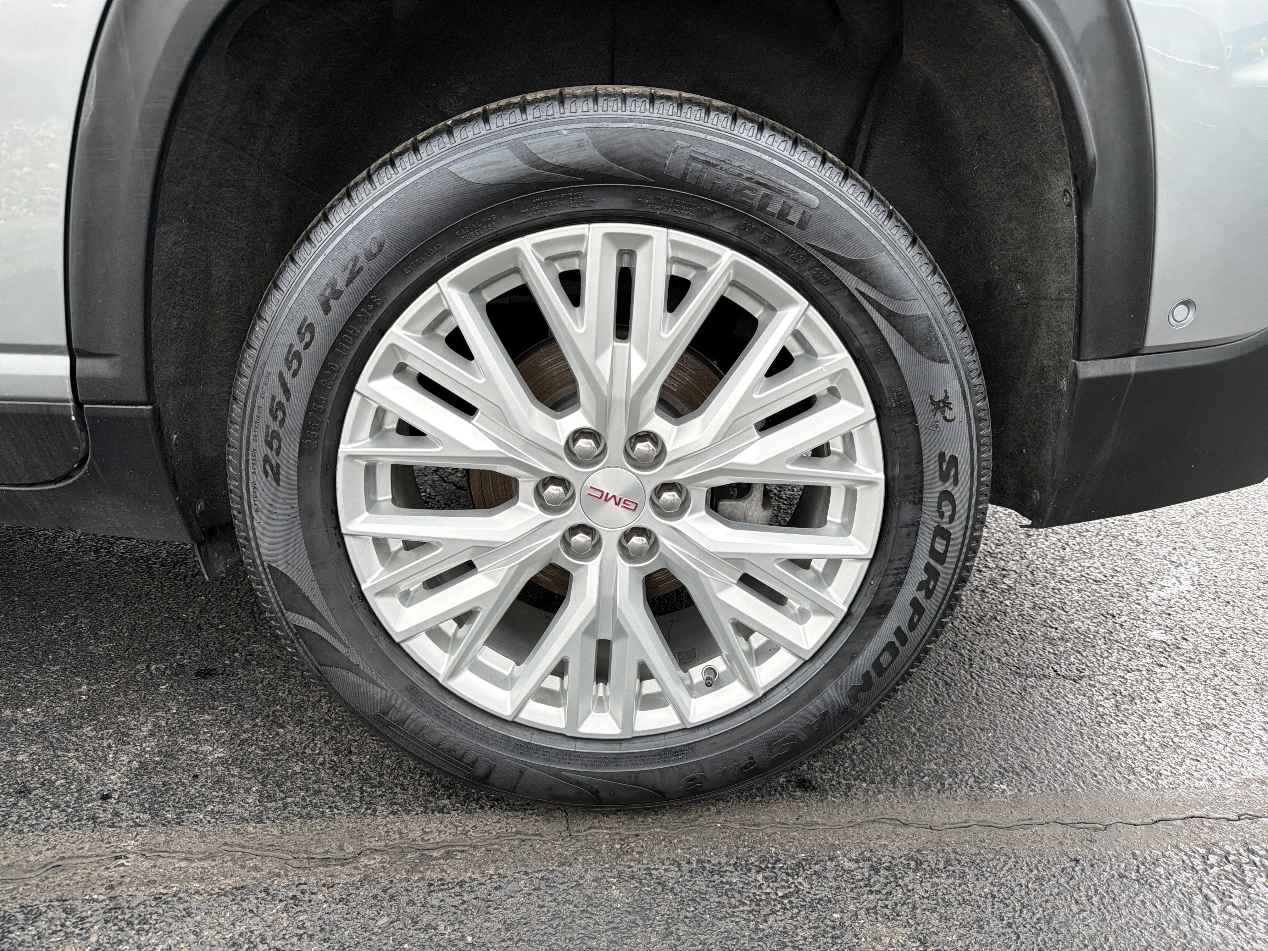 2024 GMC Acadia Elevation