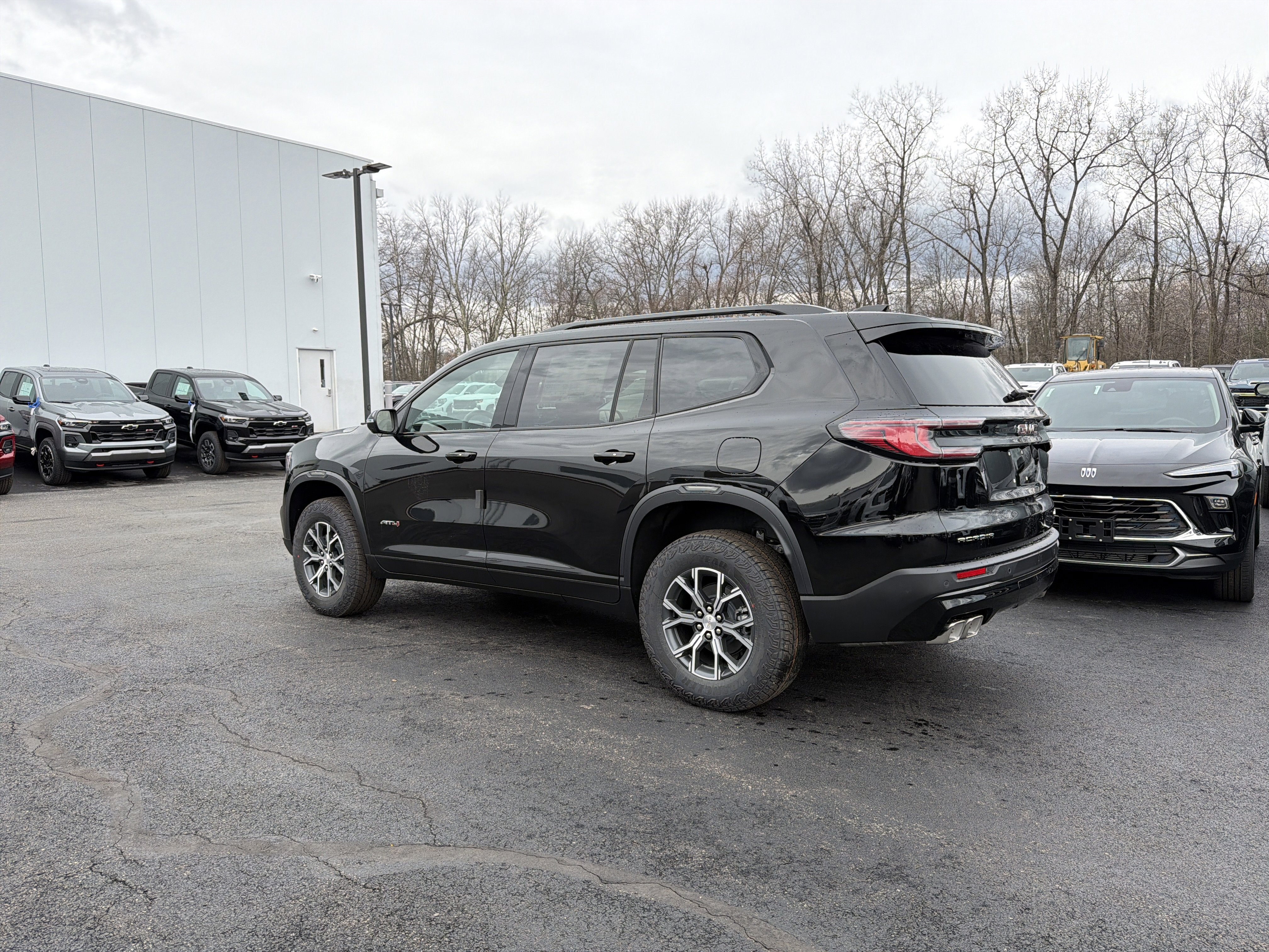 2026 GMC Acadia AT4