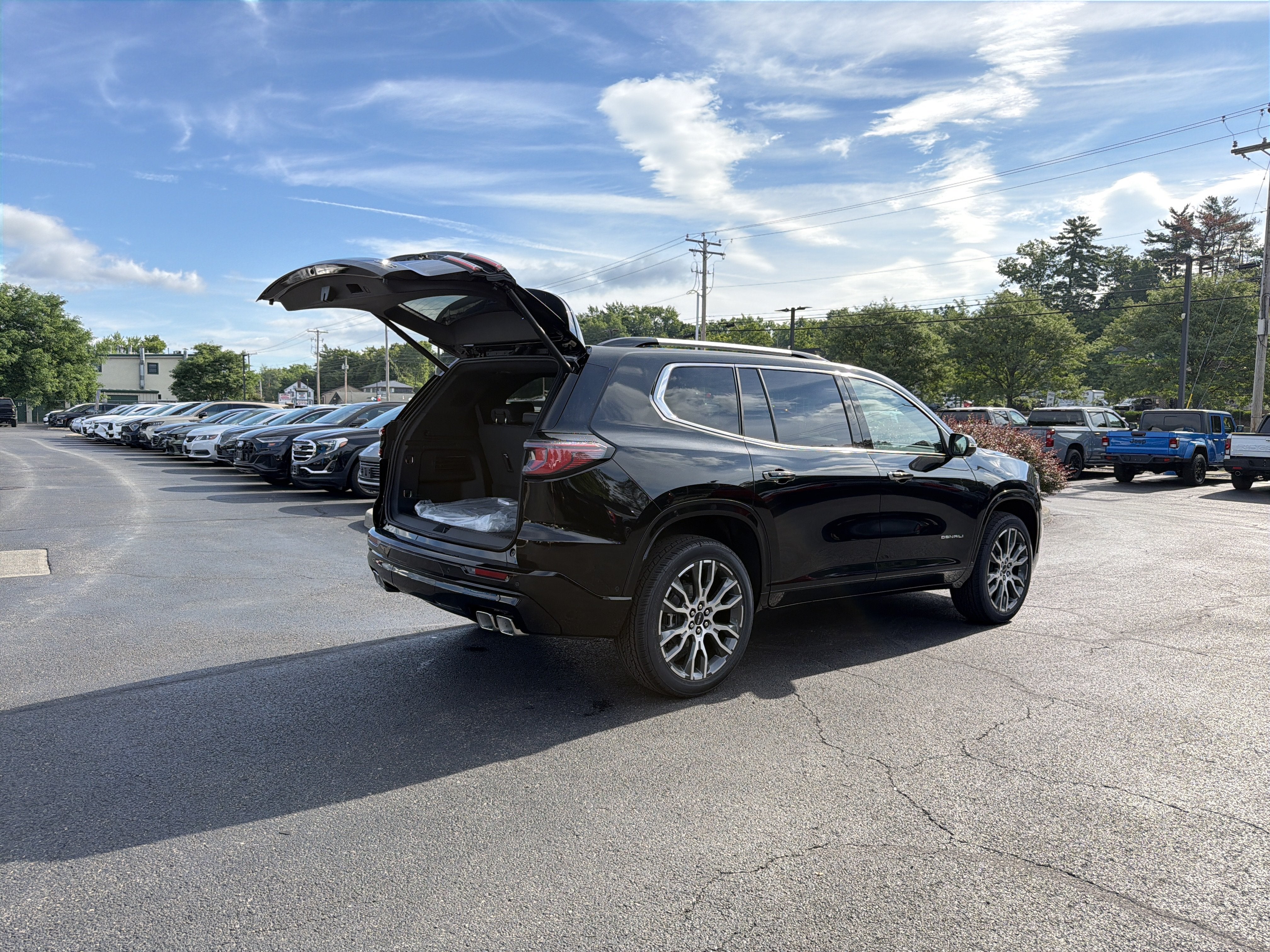 2026 GMC Acadia Denali Ultimate