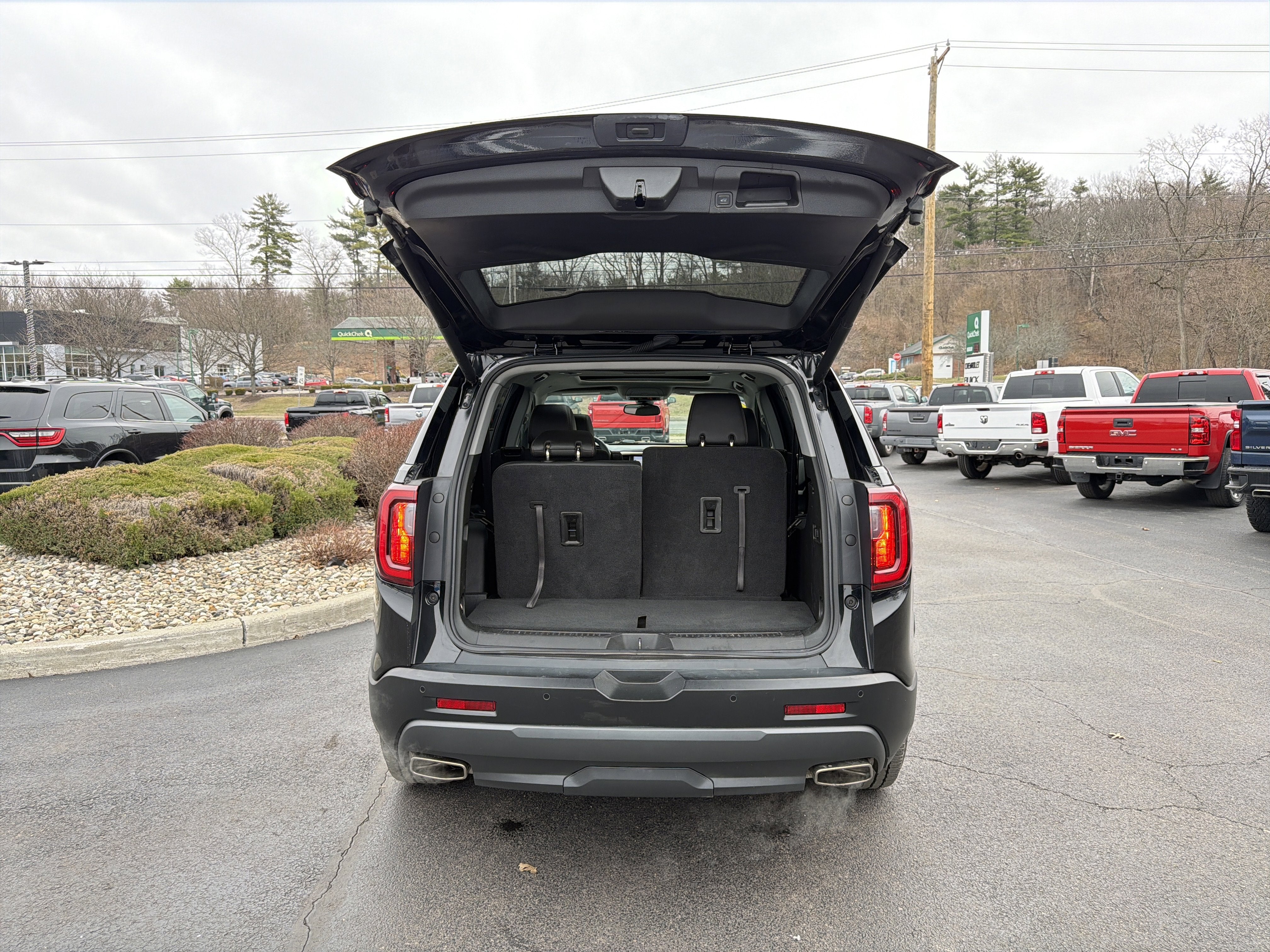 2023 GMC Acadia AT4