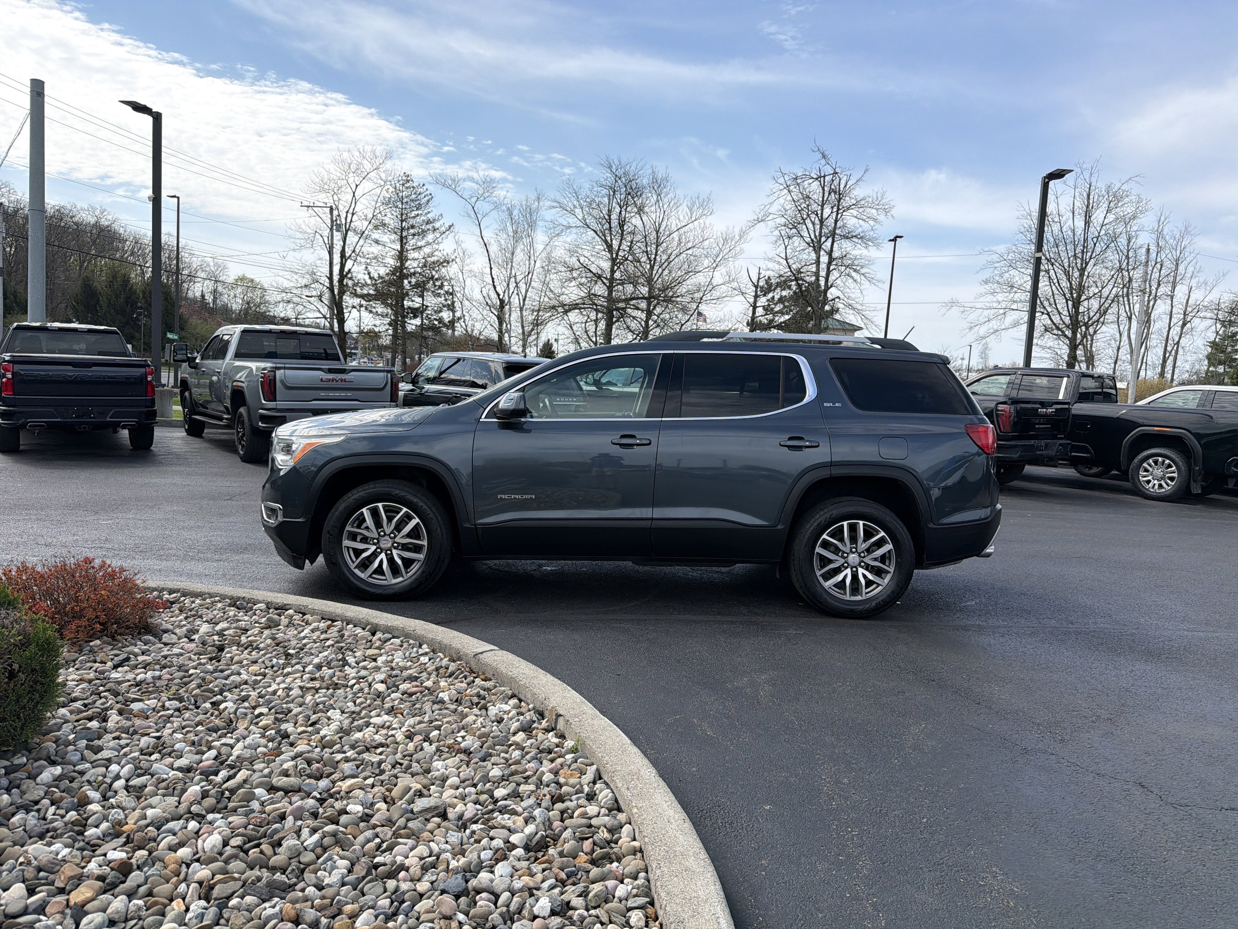 2019 GMC Acadia SLE