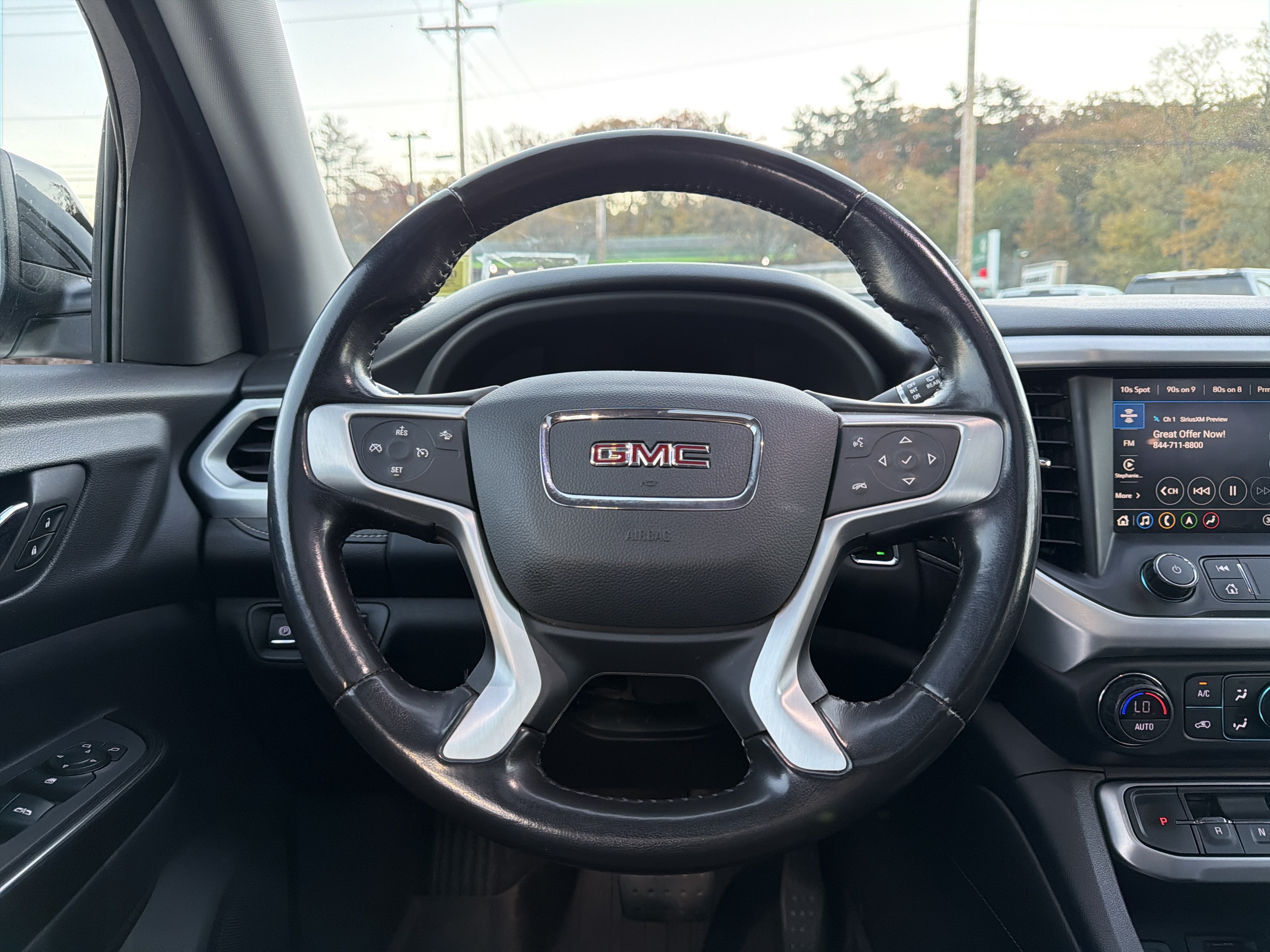 2021 GMC Acadia SLT