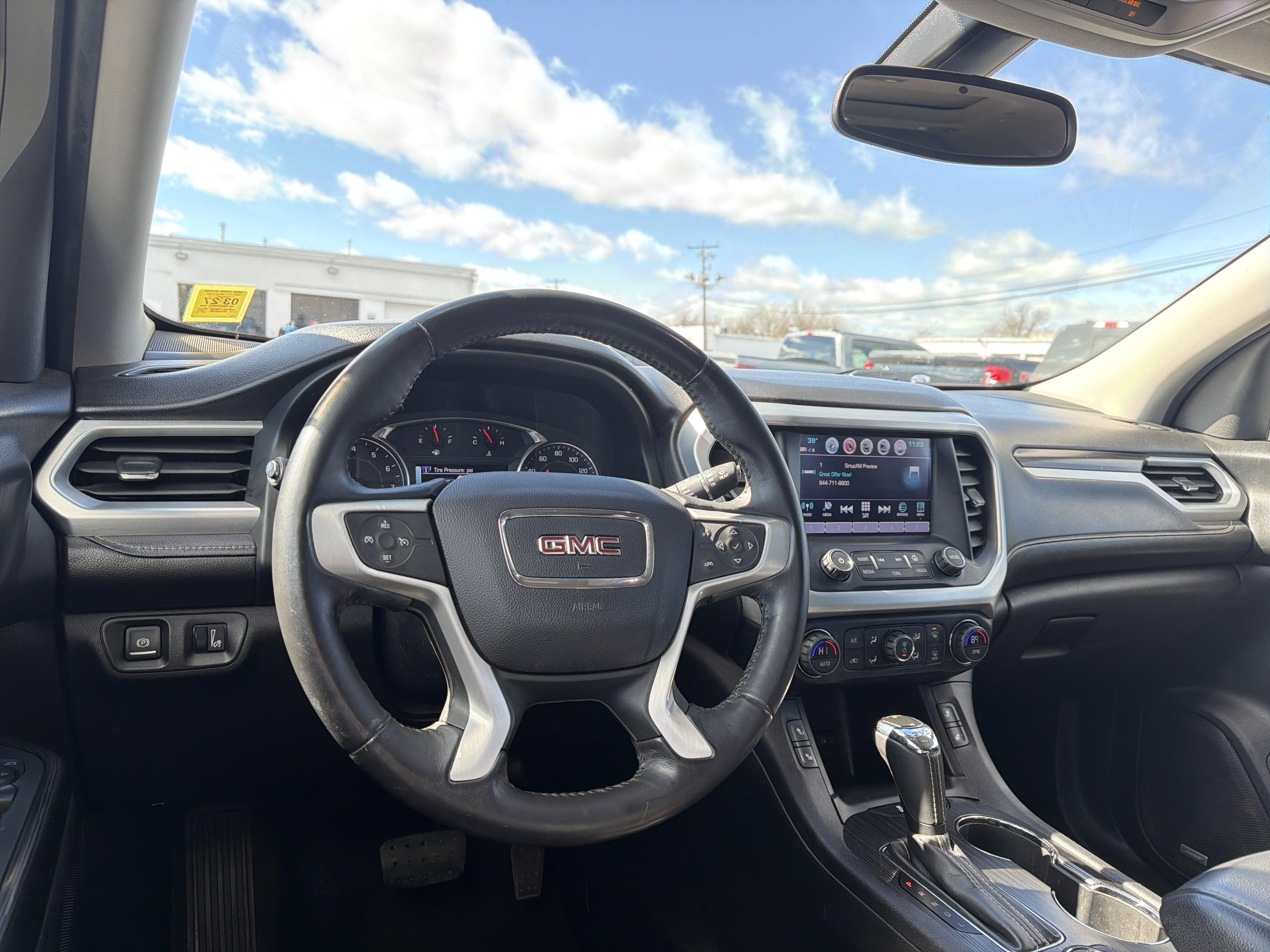 2017 GMC Acadia SLT