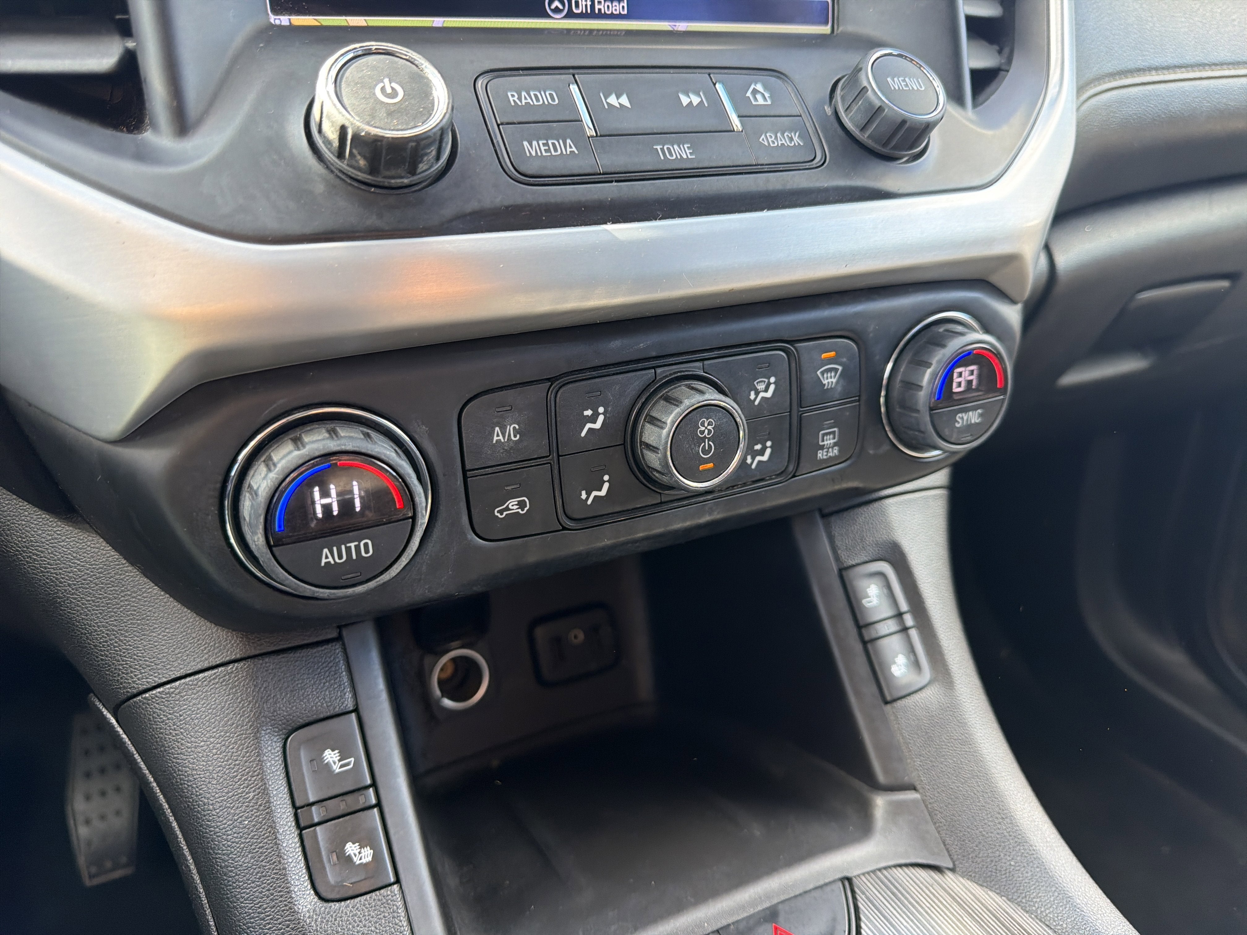 2017 GMC Acadia SLT