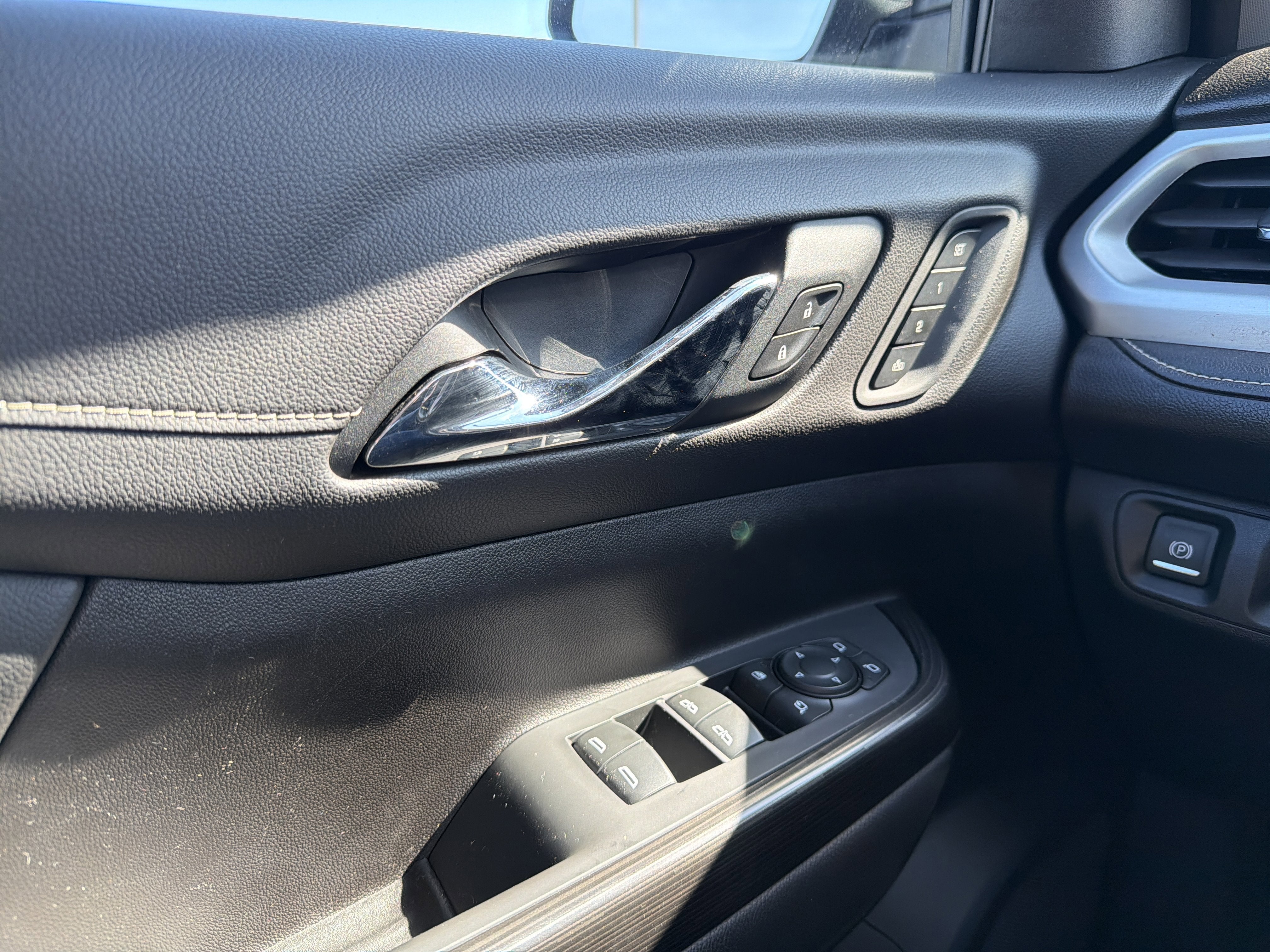 2021 GMC Acadia SLT